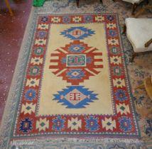 Modern Persian patterned rug - Approx 220cm x 150cm