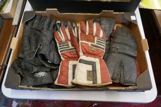 7 pairs of motorcycle gloves