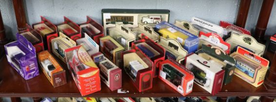 Good collection of boxed die cast vehicles