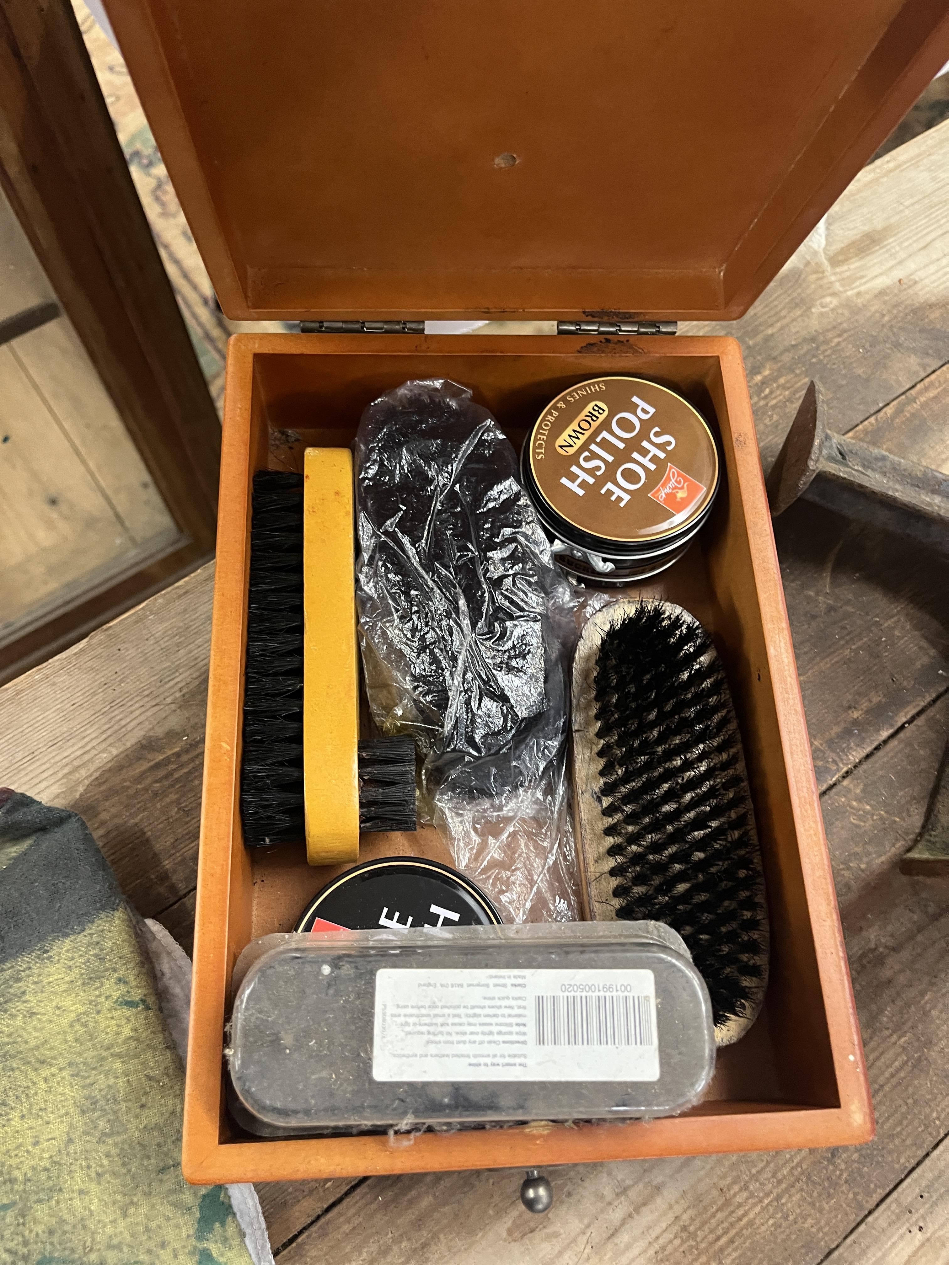 Shoe cleaning box and contents together with a shoe last - Image 2 of 2