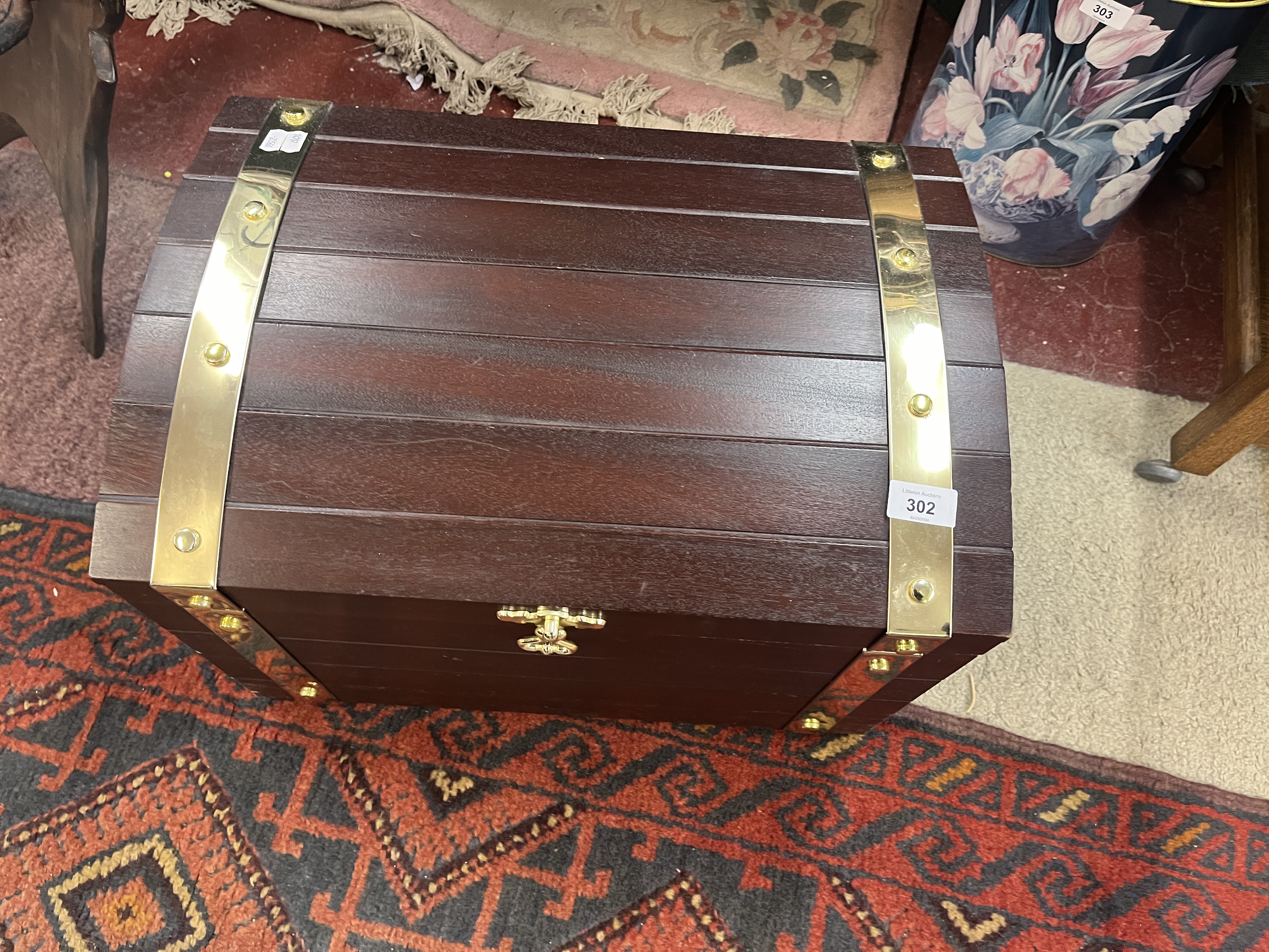 Brass banded storage chest - Image 2 of 3