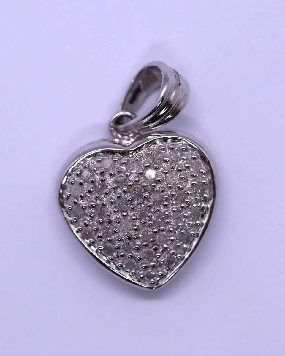 9ct white gold diamond set heart pendant