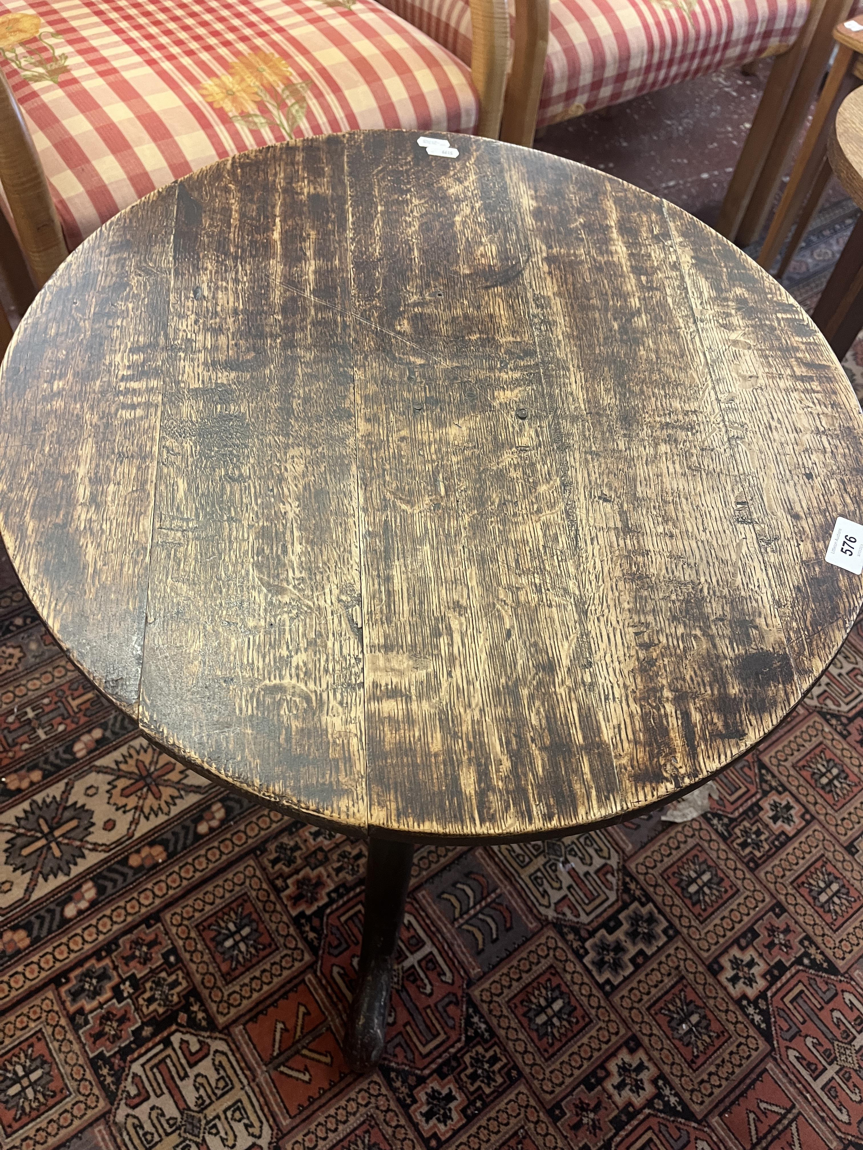 Antique oak tripod table - Image 2 of 3