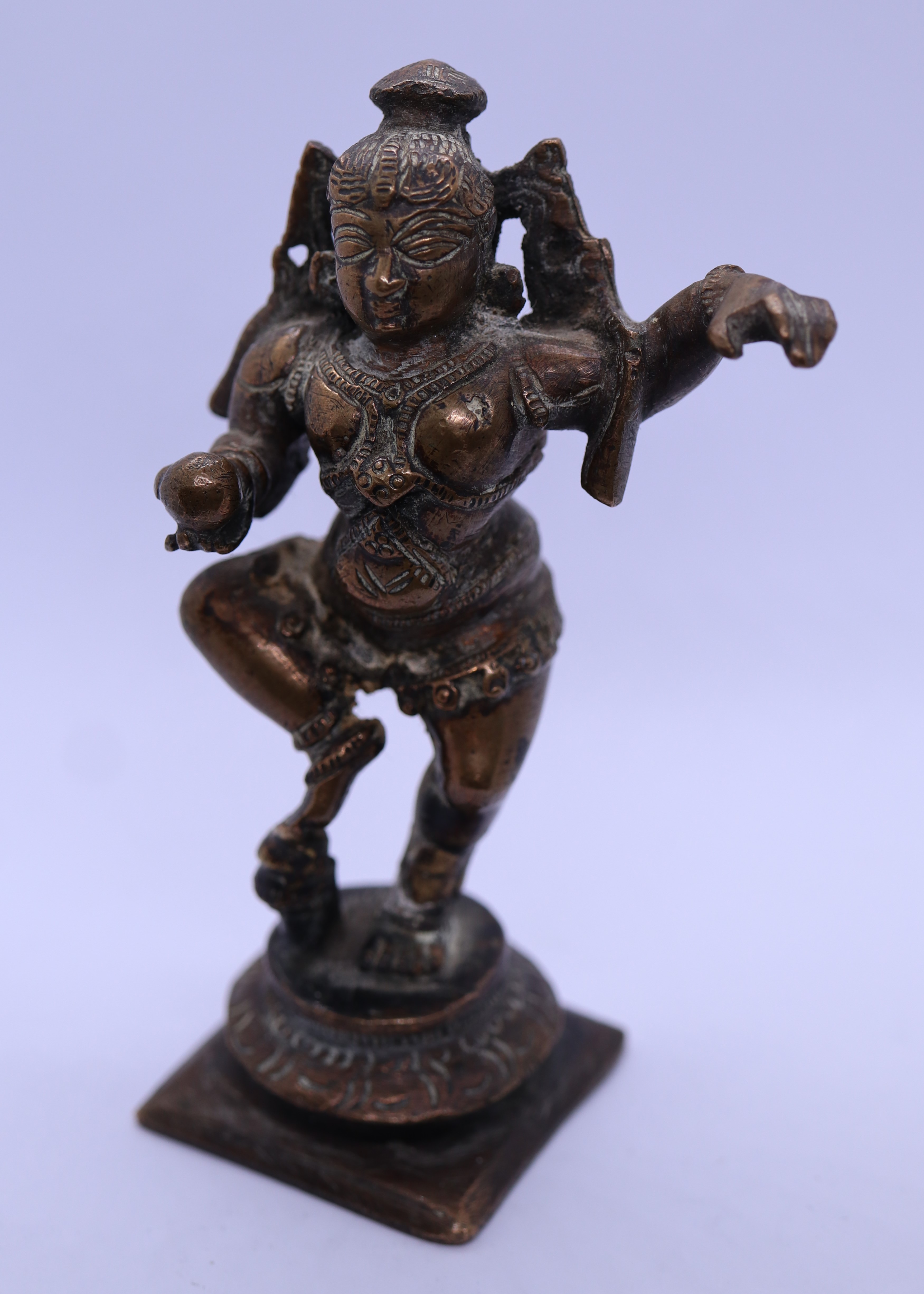 Small bronze figure of Krishna incarnation of Vishnu - Image 3 of 4