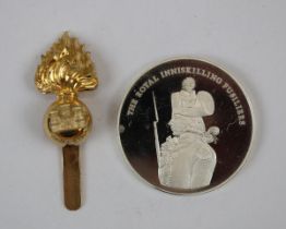 Hallmarked silver medal & matching insignia - The Royal Inniskilling Fusiliers