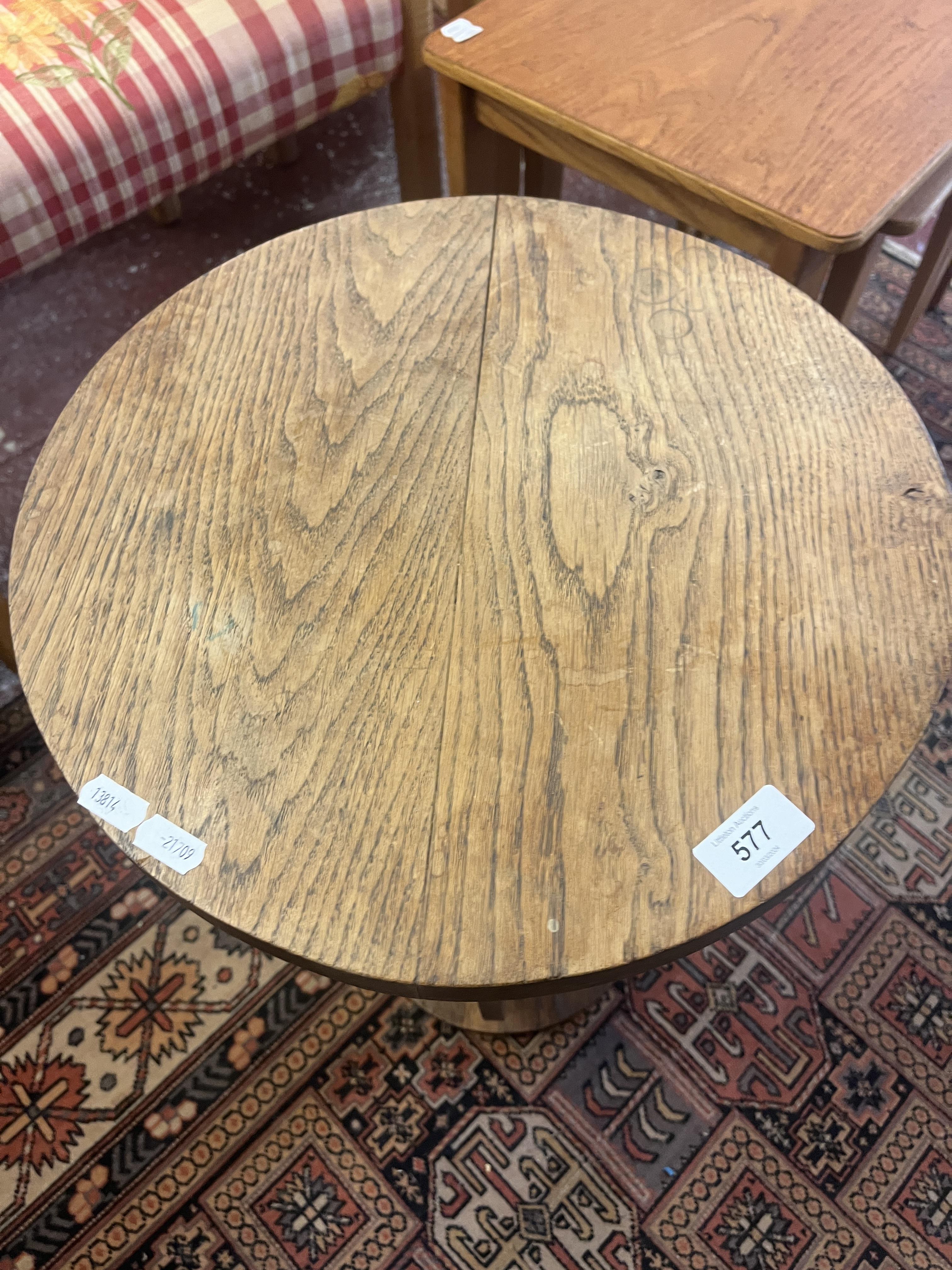 Art Deco oak side table - Image 2 of 3