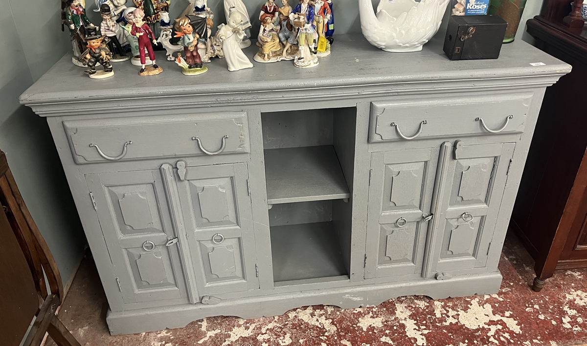 Painted sideboard - Approx W: 148cm  D: 44cm  H: 91cm