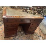 Antique leather top pedestal desk - Approx size: W: 110cm D: 51cm H: 74cm