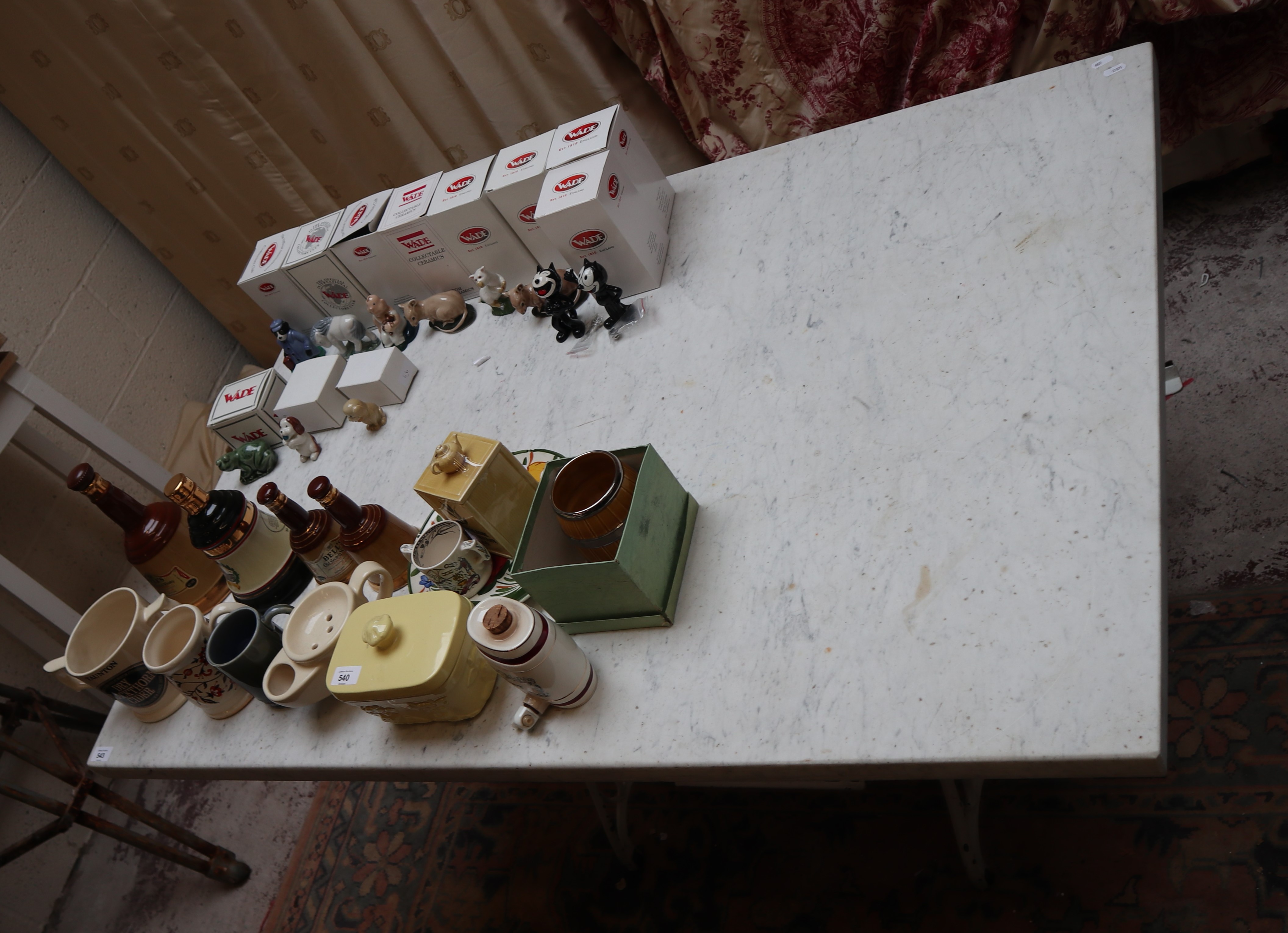 Singer sewing machine base converted to table with marble top - Image 4 of 5