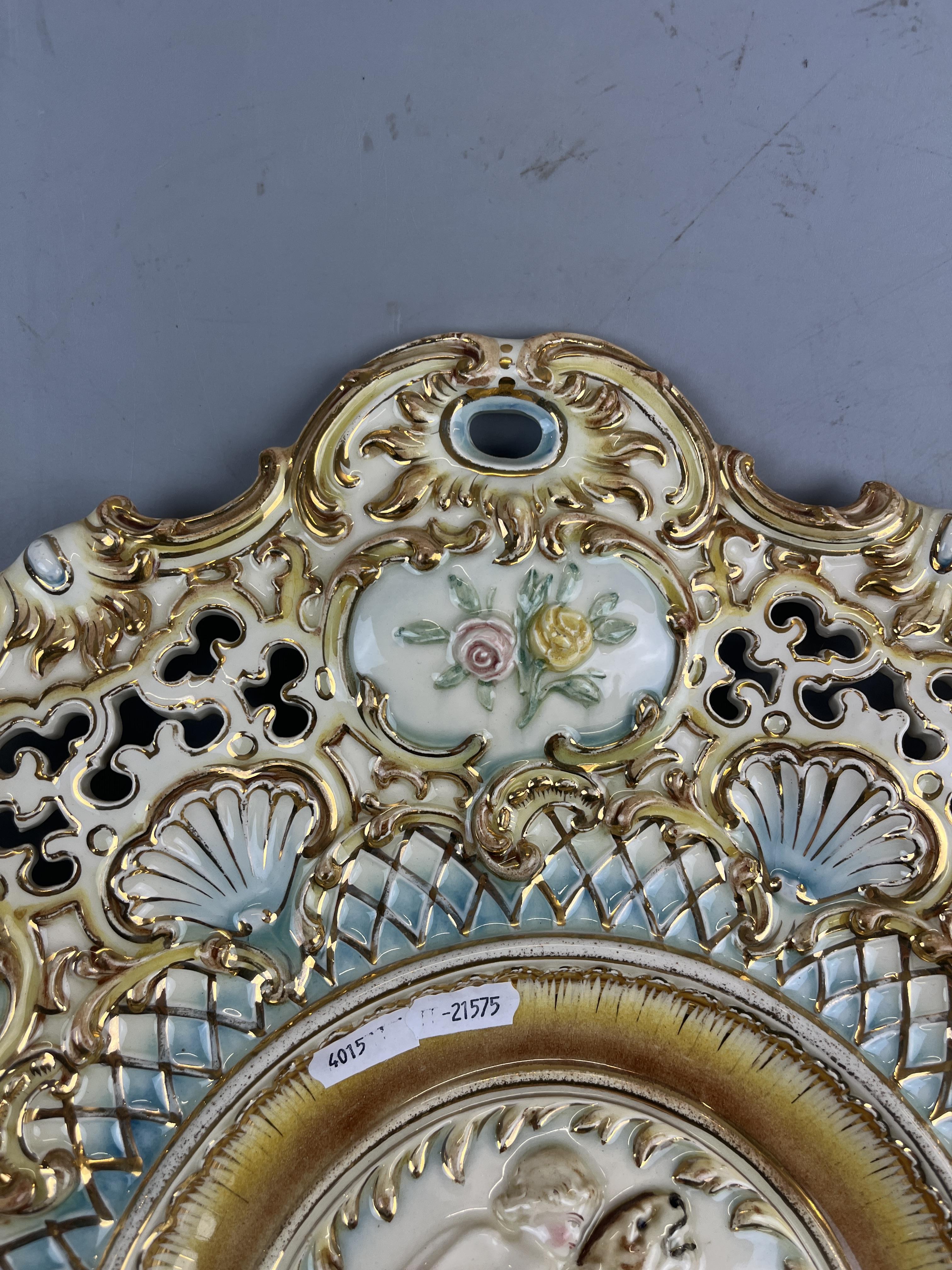 Pierced Majolica charger - Image 4 of 6