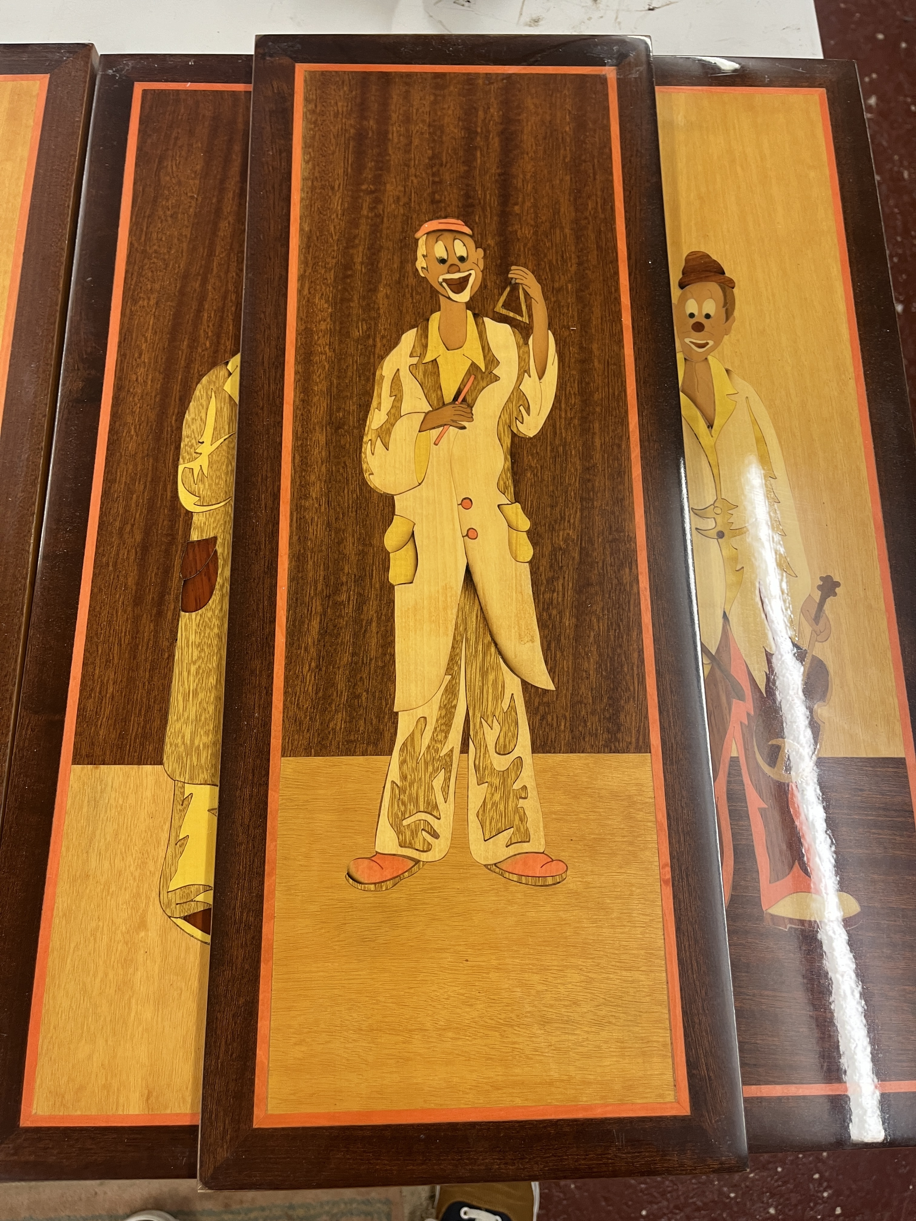 Set of 6 Italian marquetry wooden pictures of clowns - Image 2 of 7