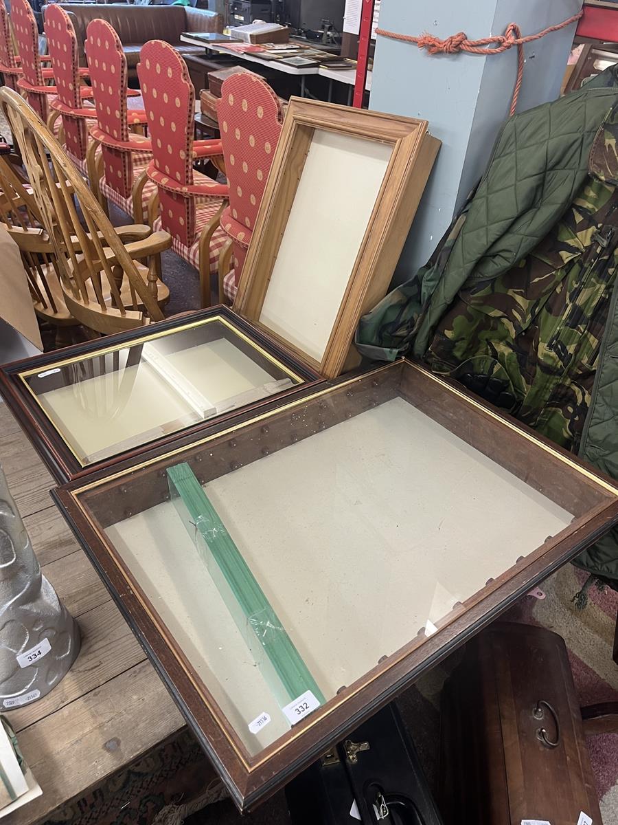 3 collectors display cabinets