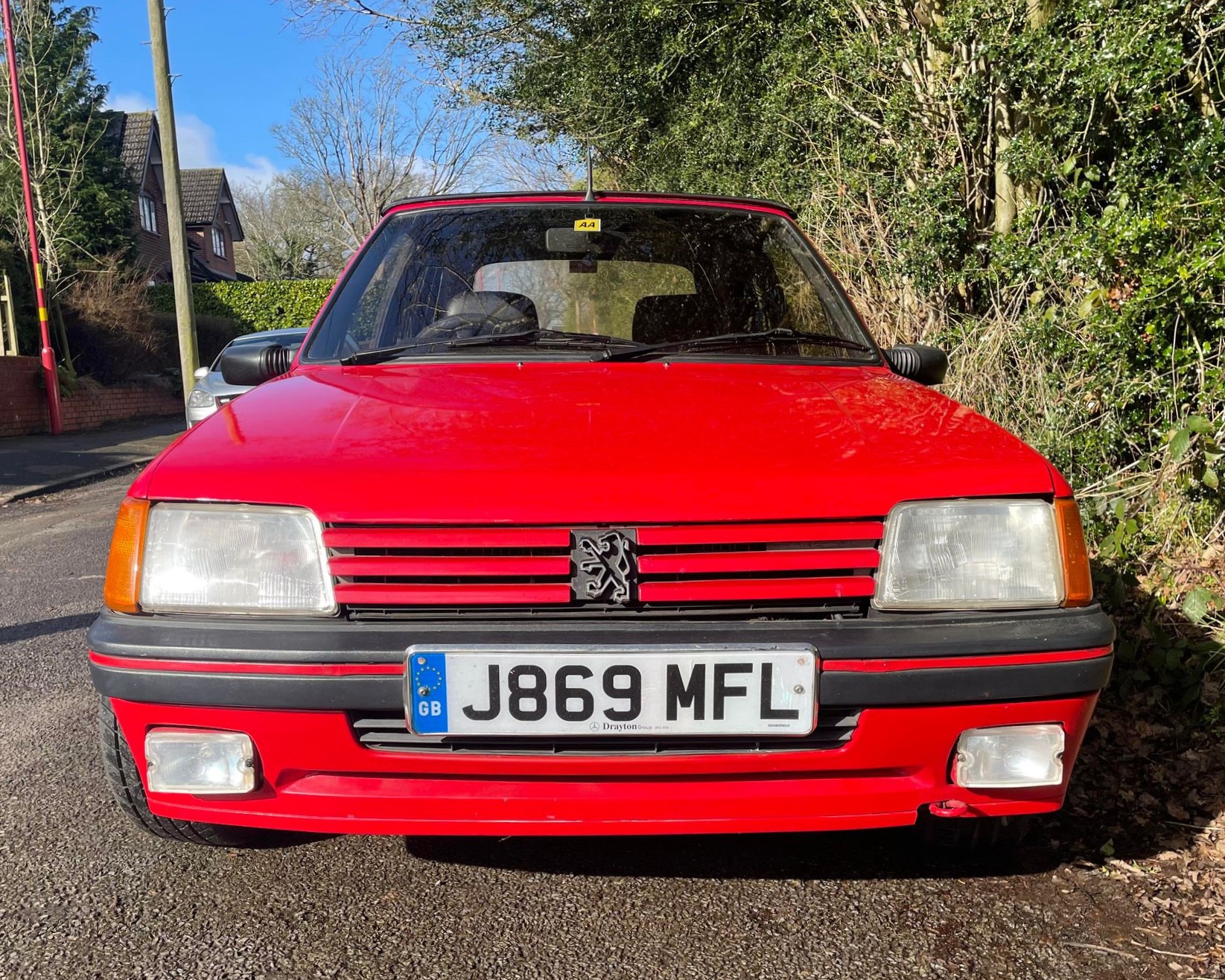 Peugeot 205 Cti 1.6 convertible - Mot'd 83,000 miles This stunning low mileage car has been - Image 5 of 18