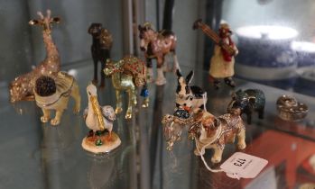 Collection of small animal figurines to include trinket boxes