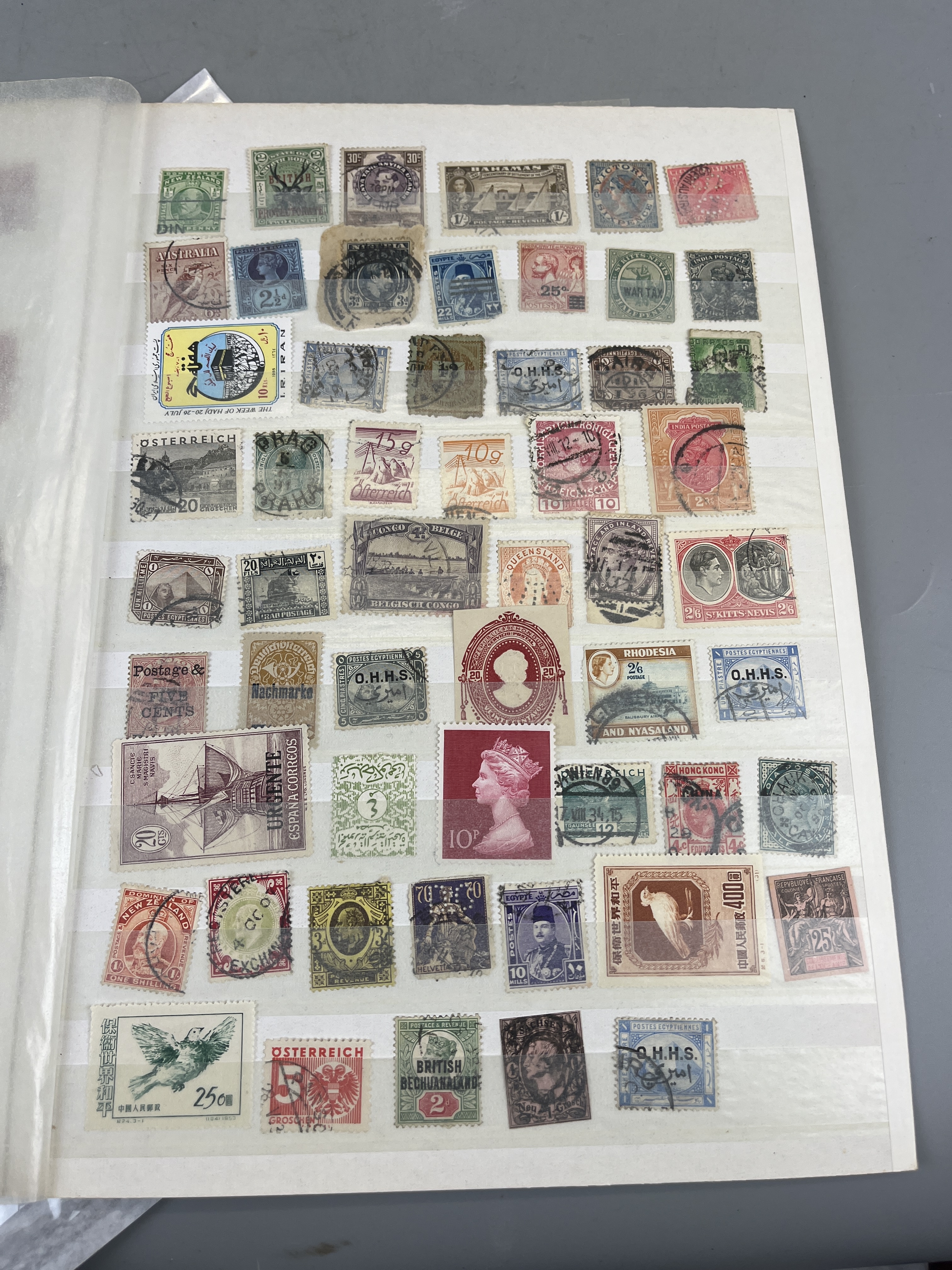 Stamps - World on stock book pages (500+) - Image 12 of 12