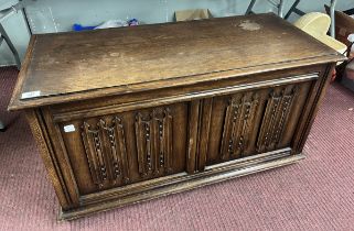 Oak linen fold blanket box