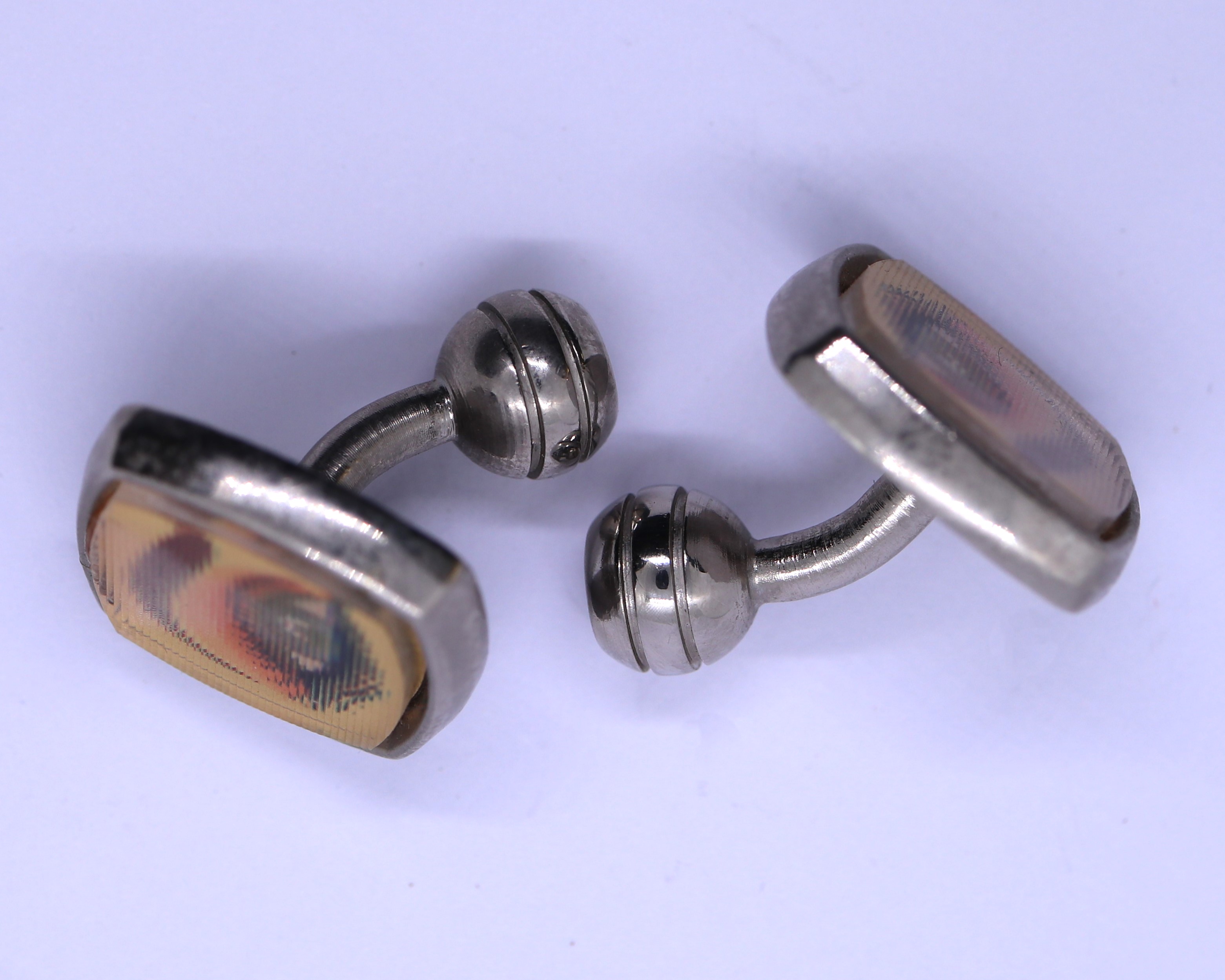 Pair of winking eye cufflinks - Image 3 of 3