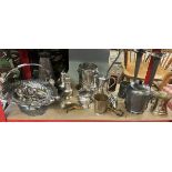 Collection of metal ware to include silverplate pewter etc