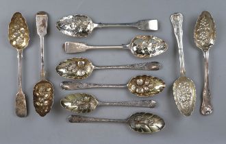 5 pairs of large hallmarked silver berry spoons - Approx weight: 711g