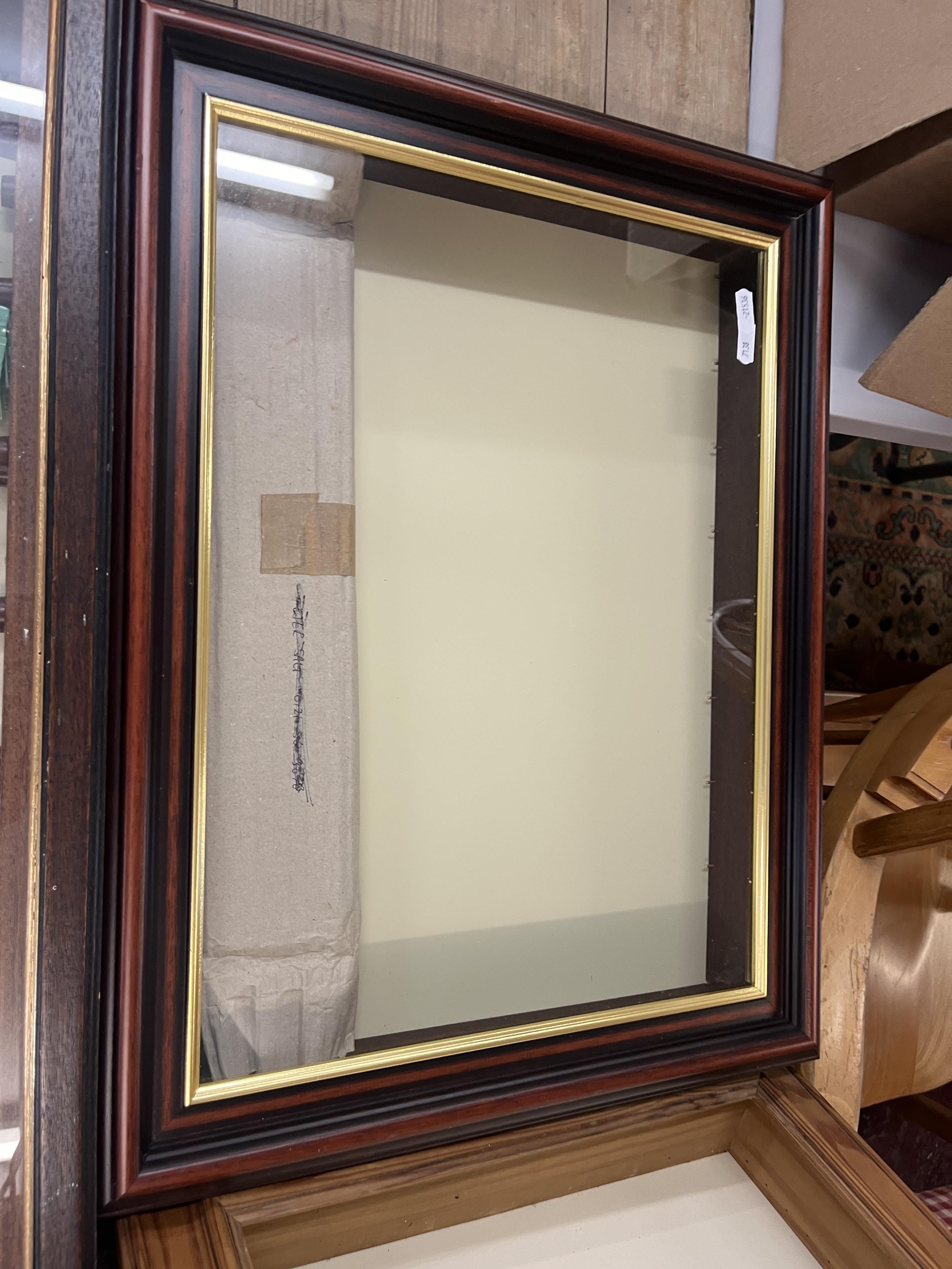 3 collectors display cabinets - Image 3 of 4