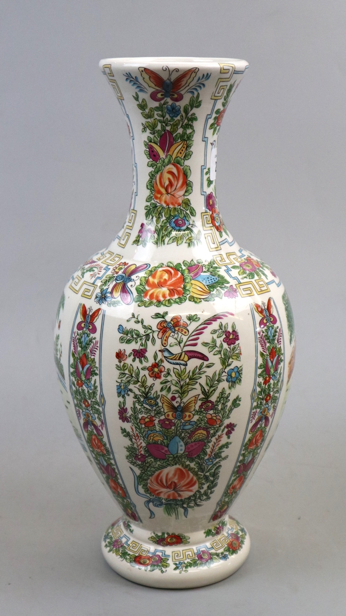2 Oriental vases - Approx heights 37cm and 25cm - Image 6 of 17