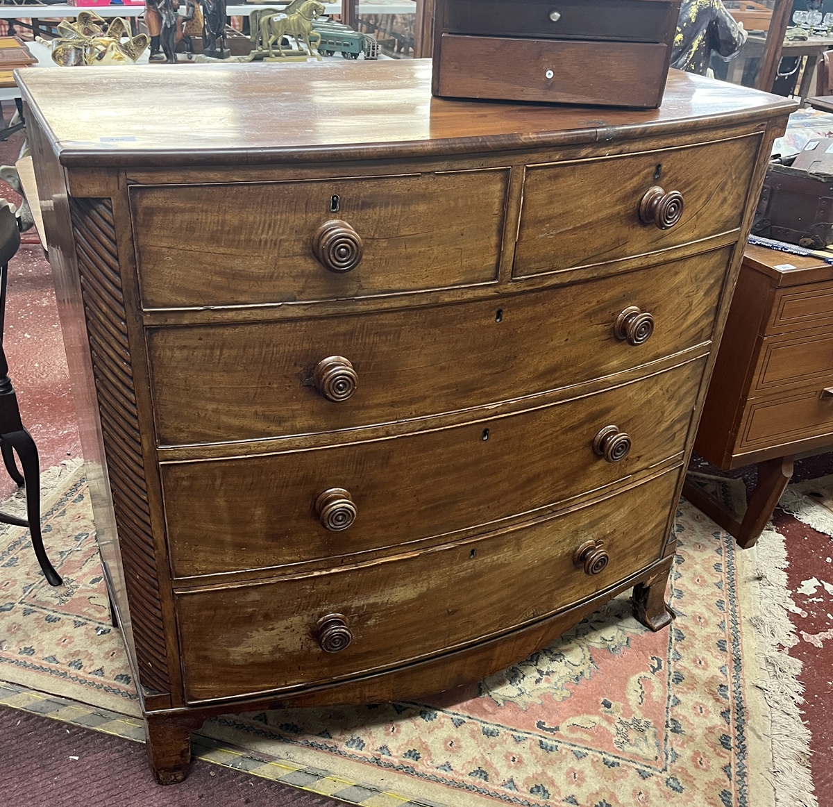 Victorian mahogany 2 over 3 bow front chest of drawers - Approx size: W: 108cm D: 54cm H: 106cm