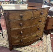 Victorian mahogany 2 over 3 bow front chest of drawers - Approx size: W: 108cm D: 54cm H: 106cm