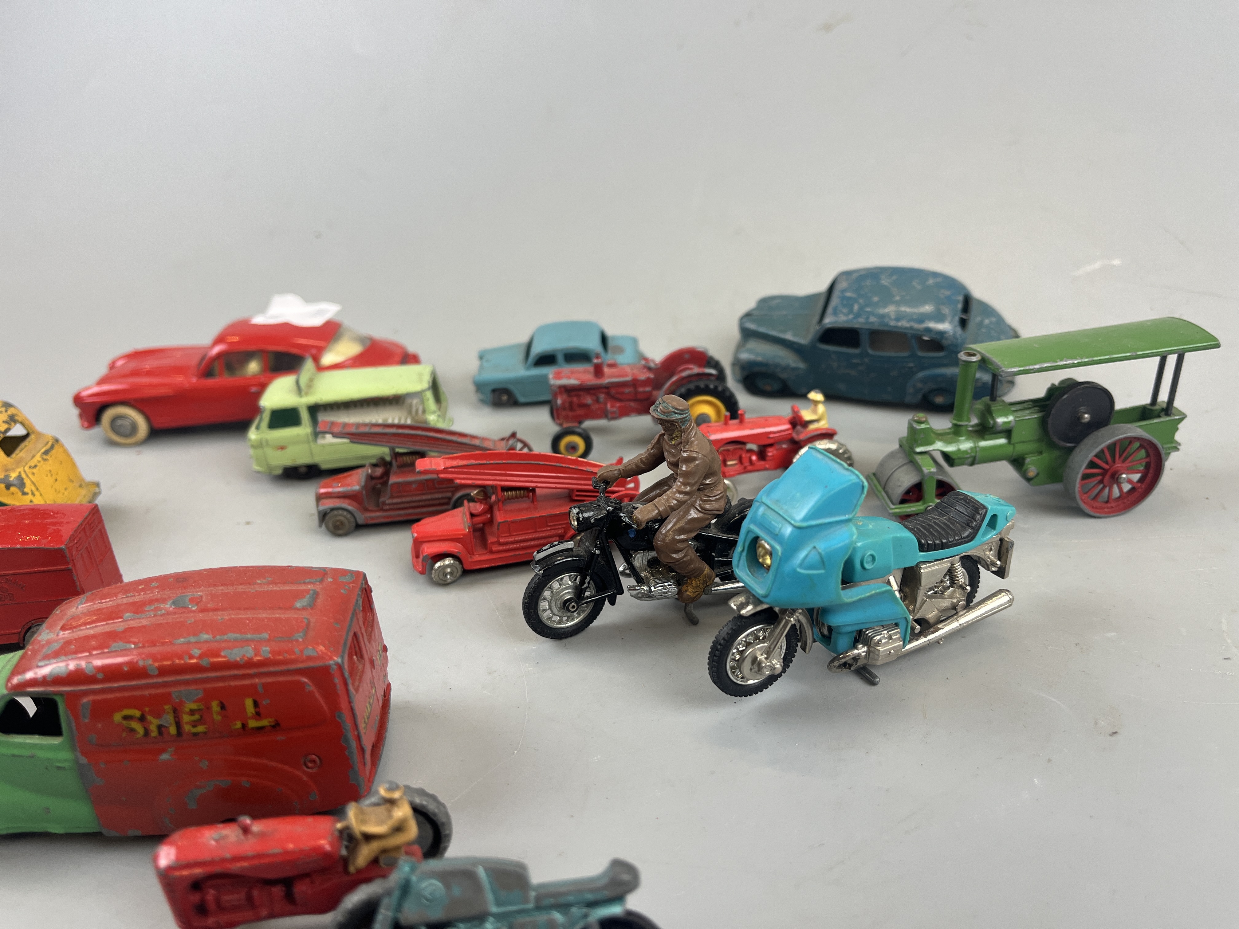 Collection of die cast vehicles to include Corgi, Dinky etc - Image 3 of 5