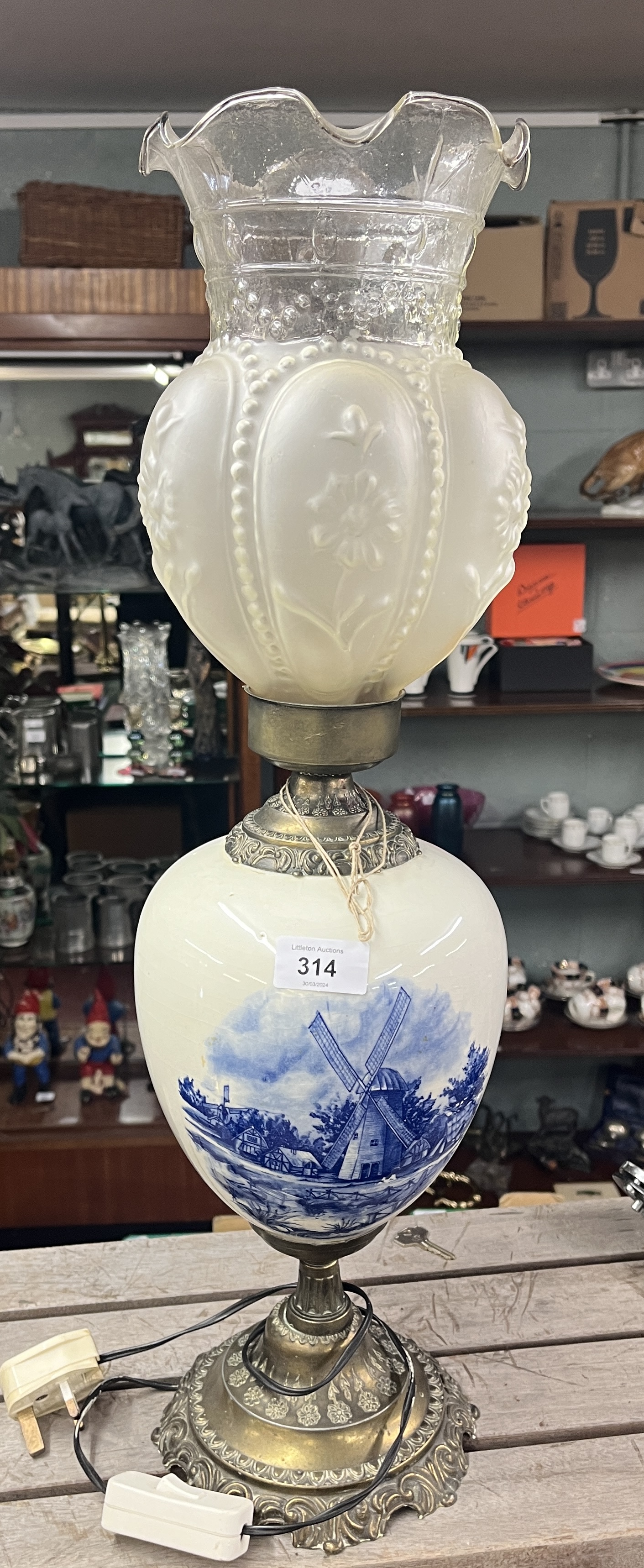 Delft style table lamp - Image 2 of 3