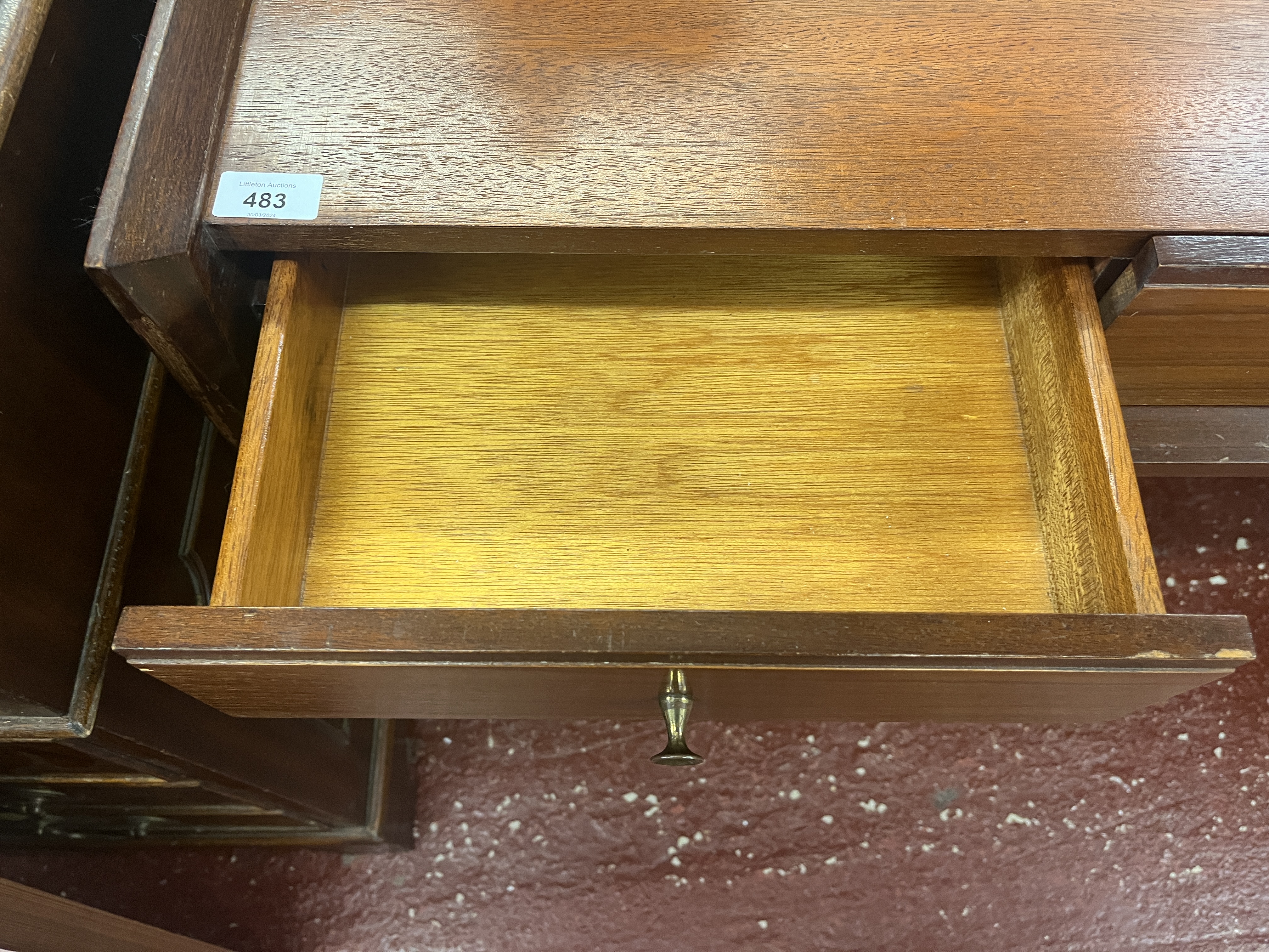 Mid century teak writing table - Approx size: W: 109cm D: 49cm H: 75cm - Image 3 of 4