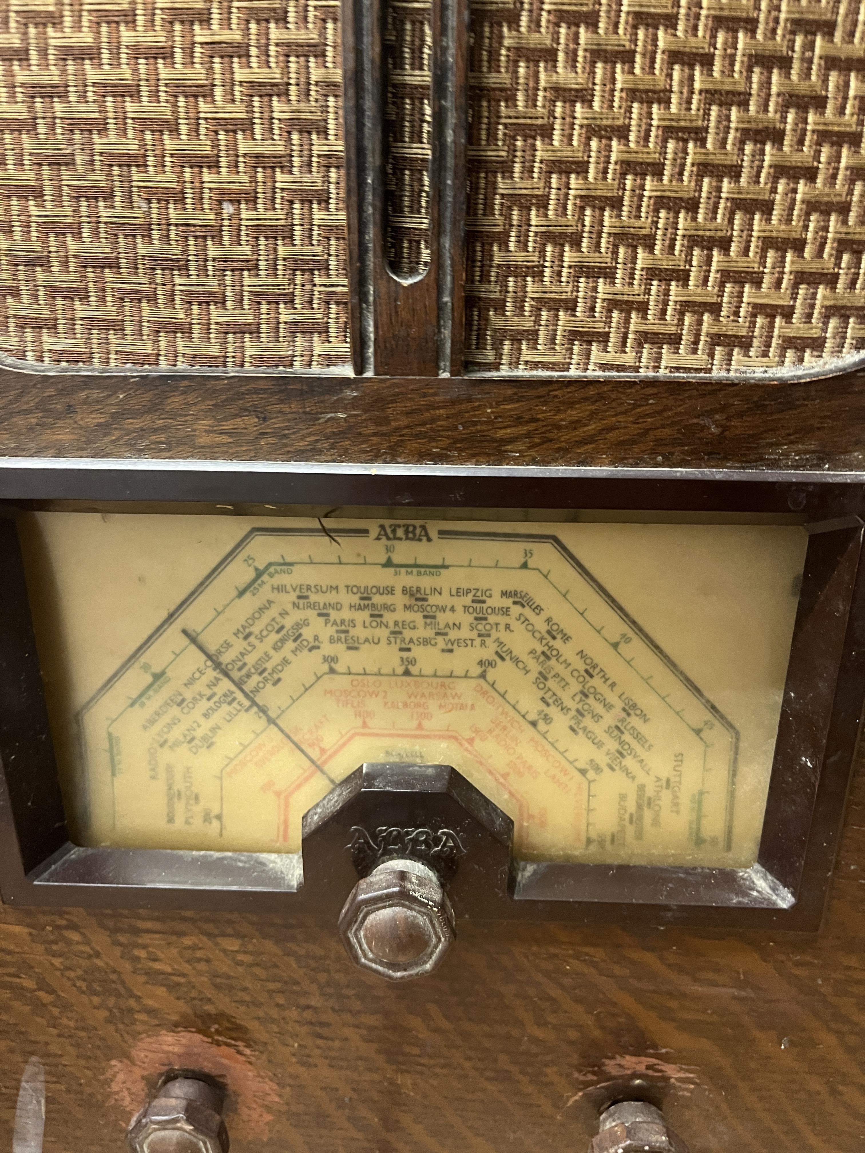 Vintage Alba valve radio - Image 2 of 4