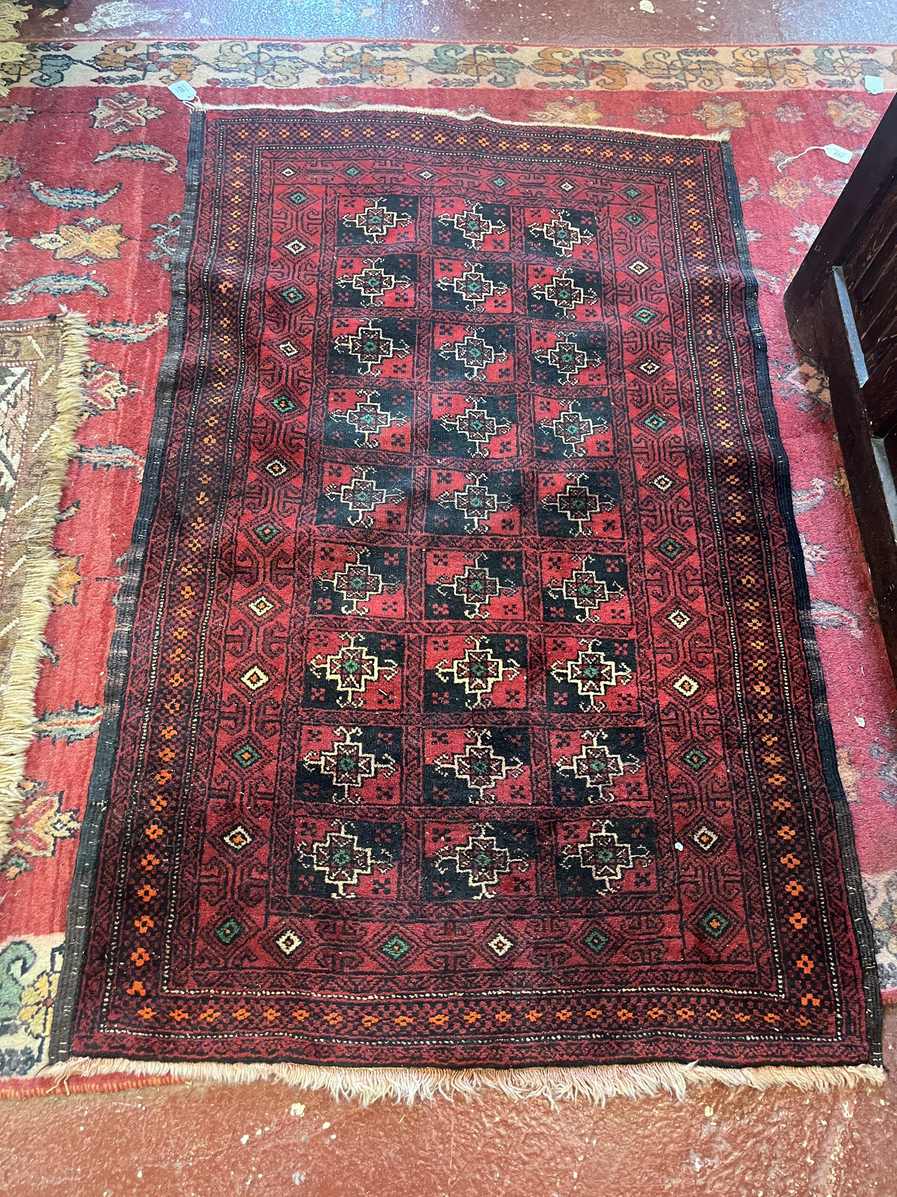 Vintage Afghan wool hand woven rug - Approx size: 140cm x 87cm - Image 2 of 3