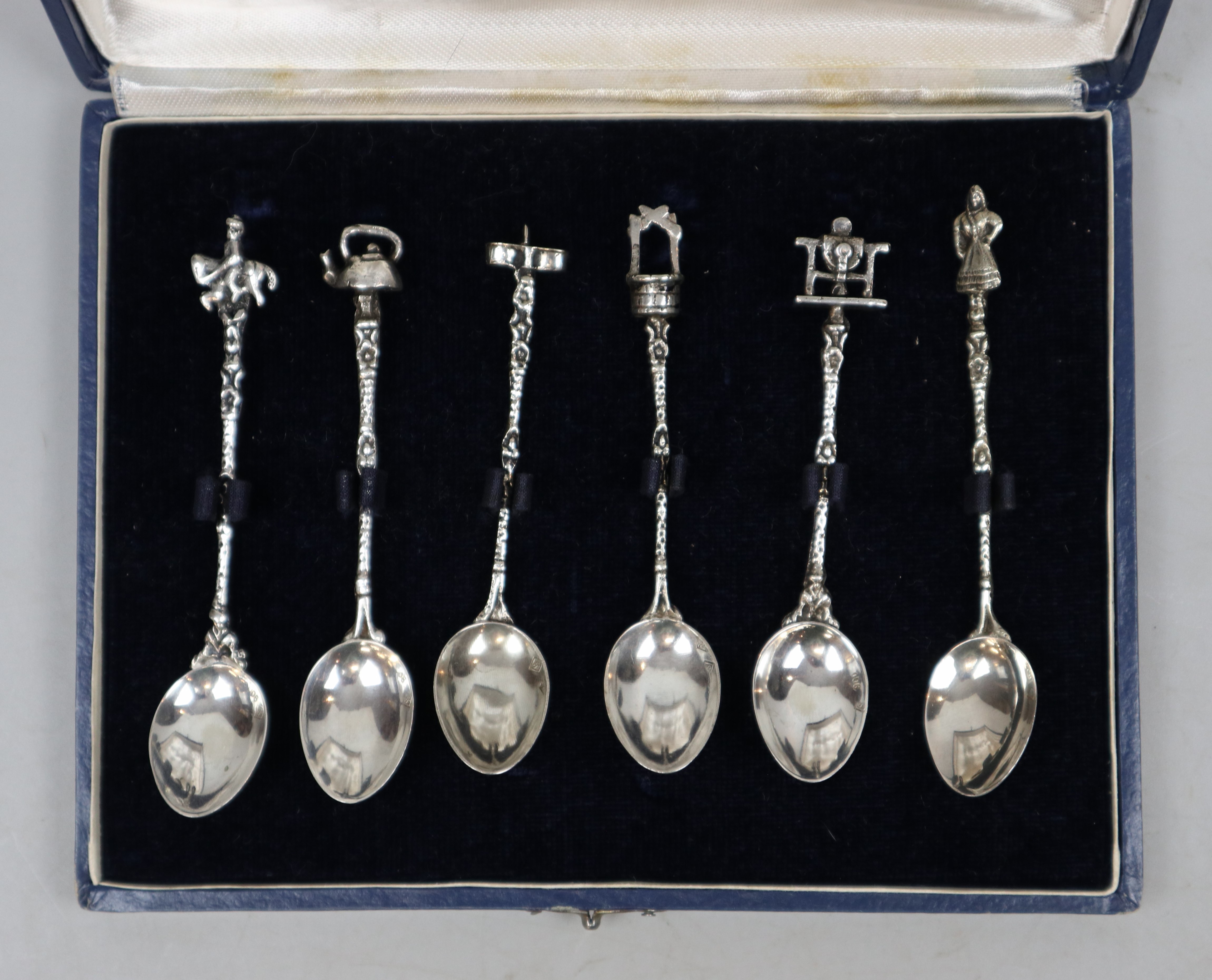 Cased set of silver teaspoons marked 900 - Approx weight 47g - Image 2 of 2