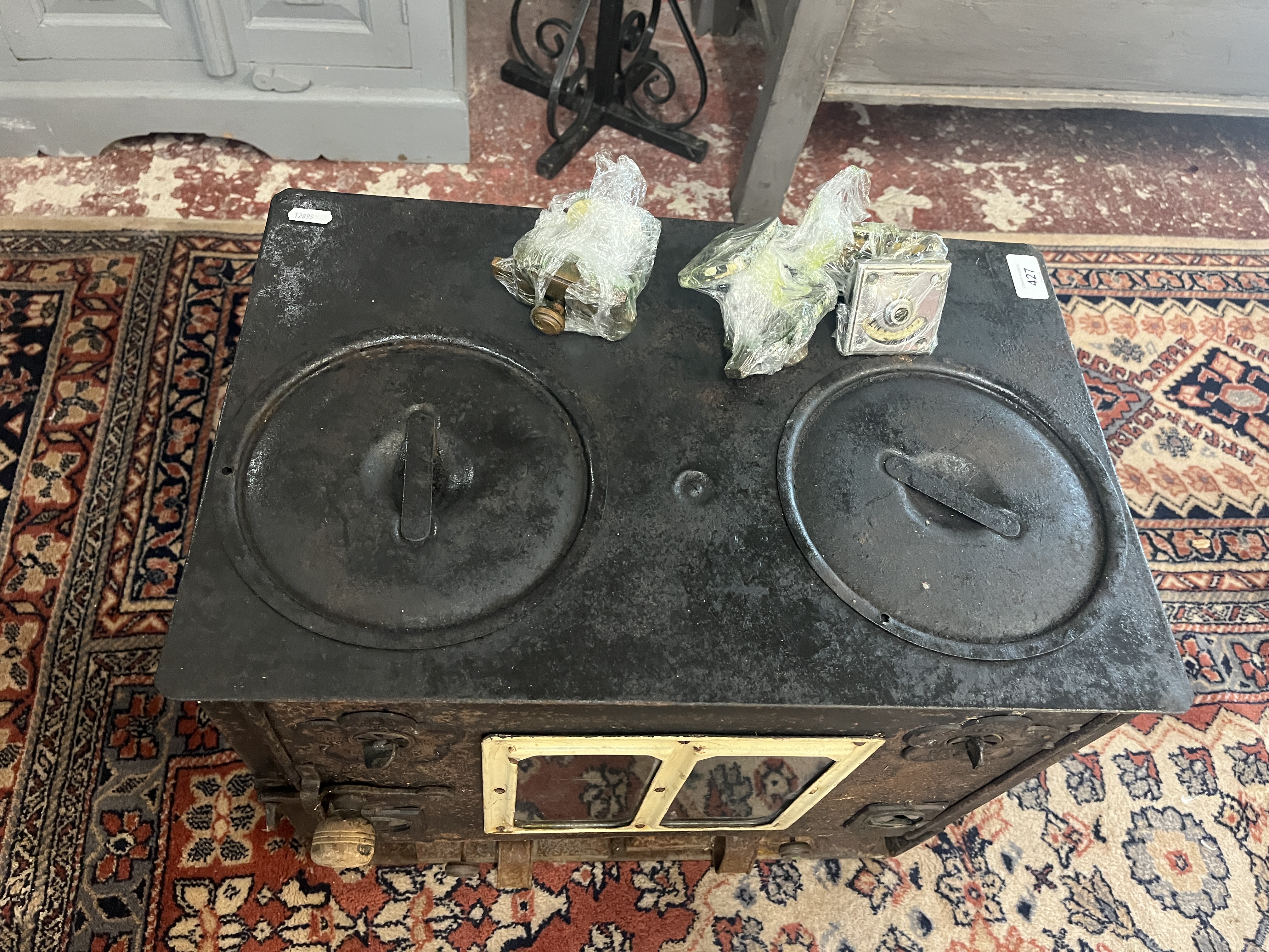 Stove - Image 2 of 2