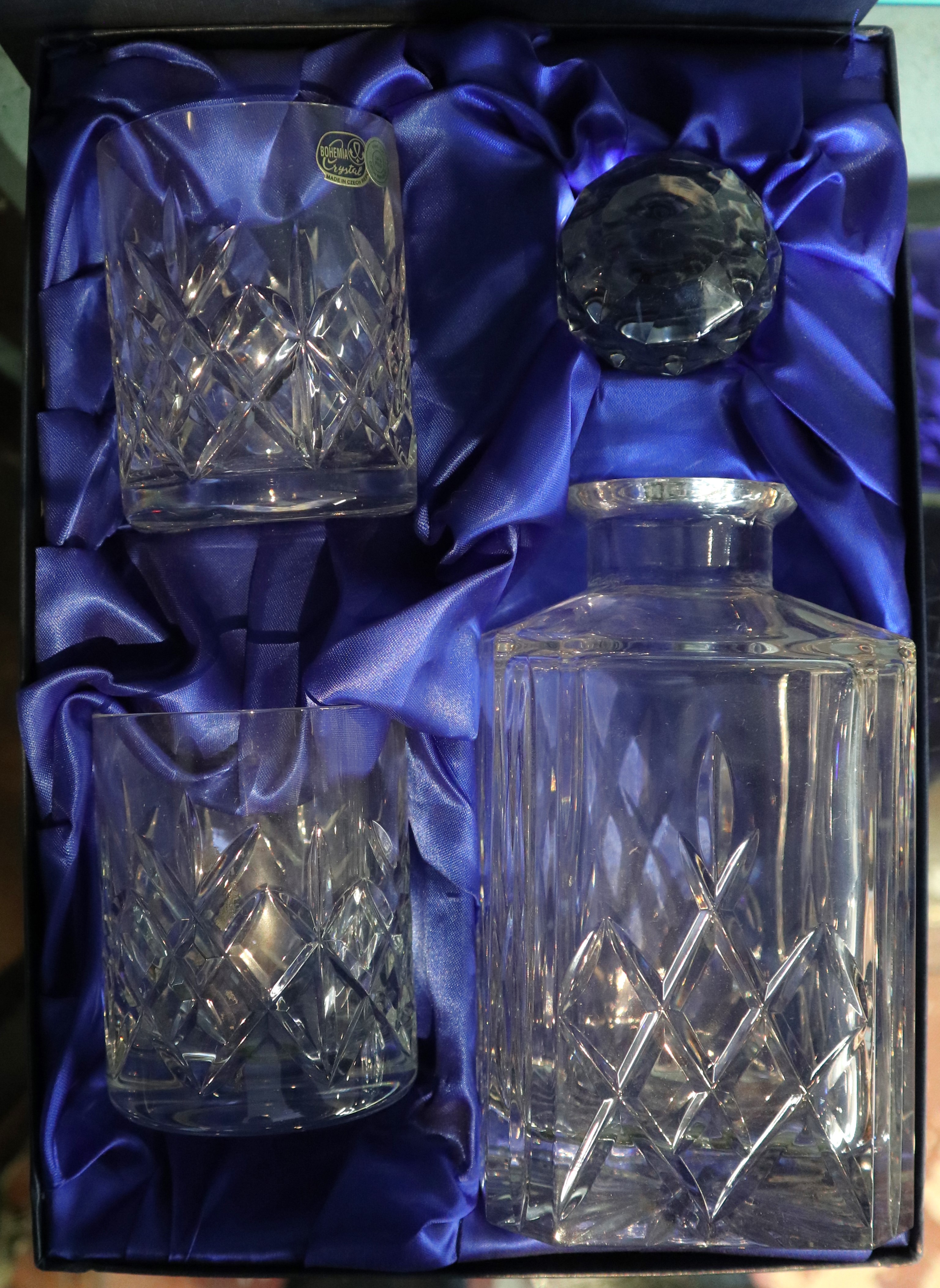 2 boxed crystal glasses together with Benjamin Franklin decanter - Image 3 of 6