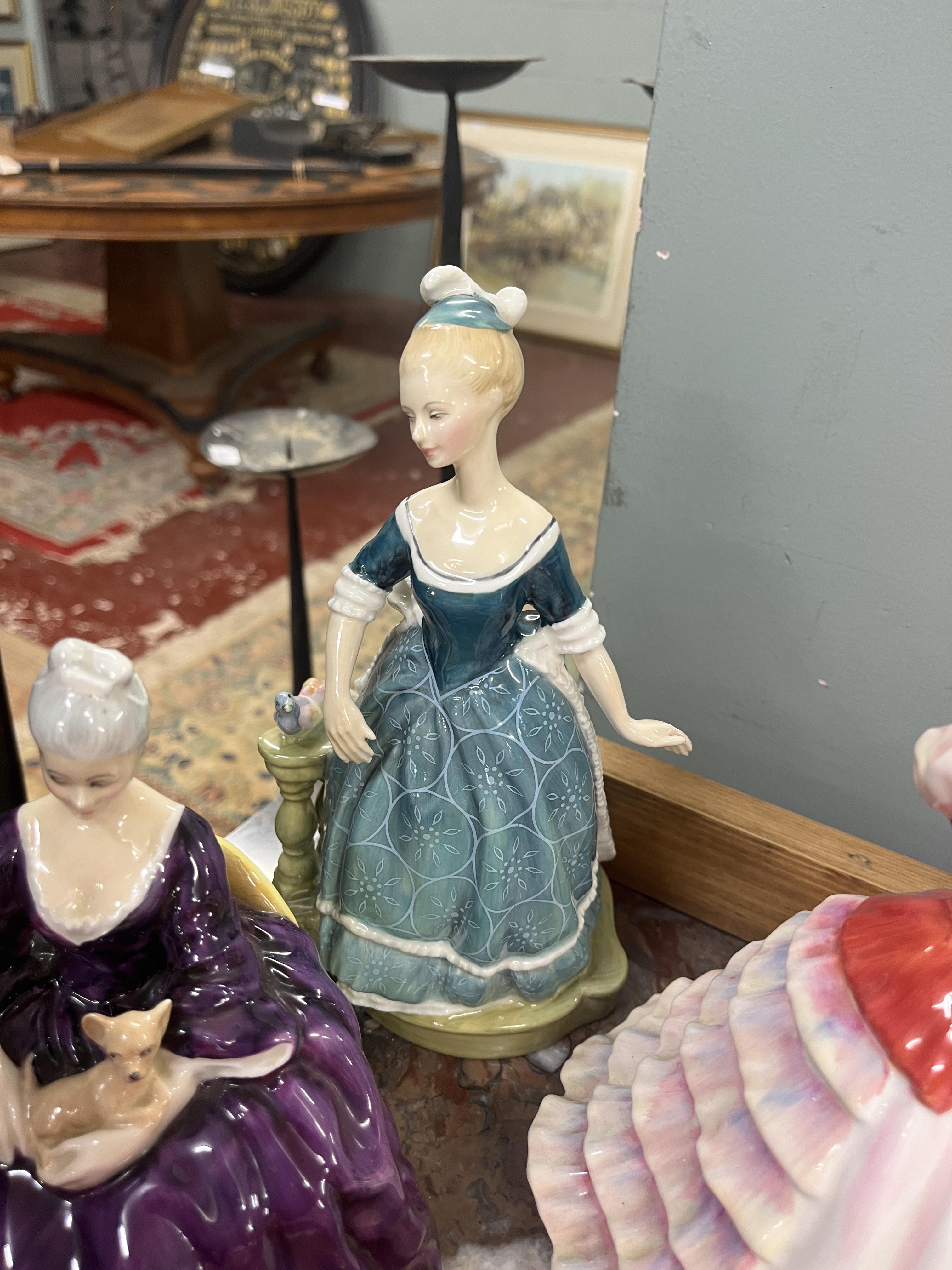 Collection of Royal Doulton figurines - Image 6 of 15