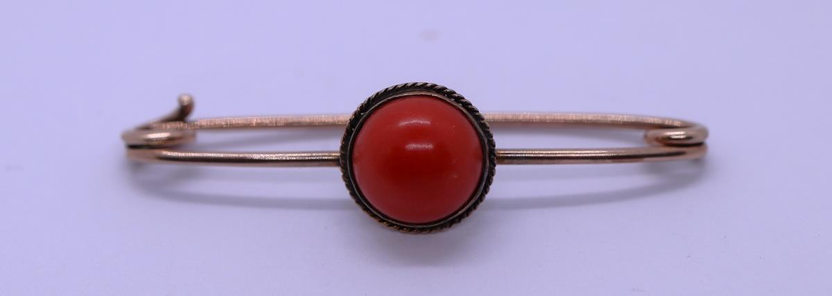 9ct rose gold coral set tie pin