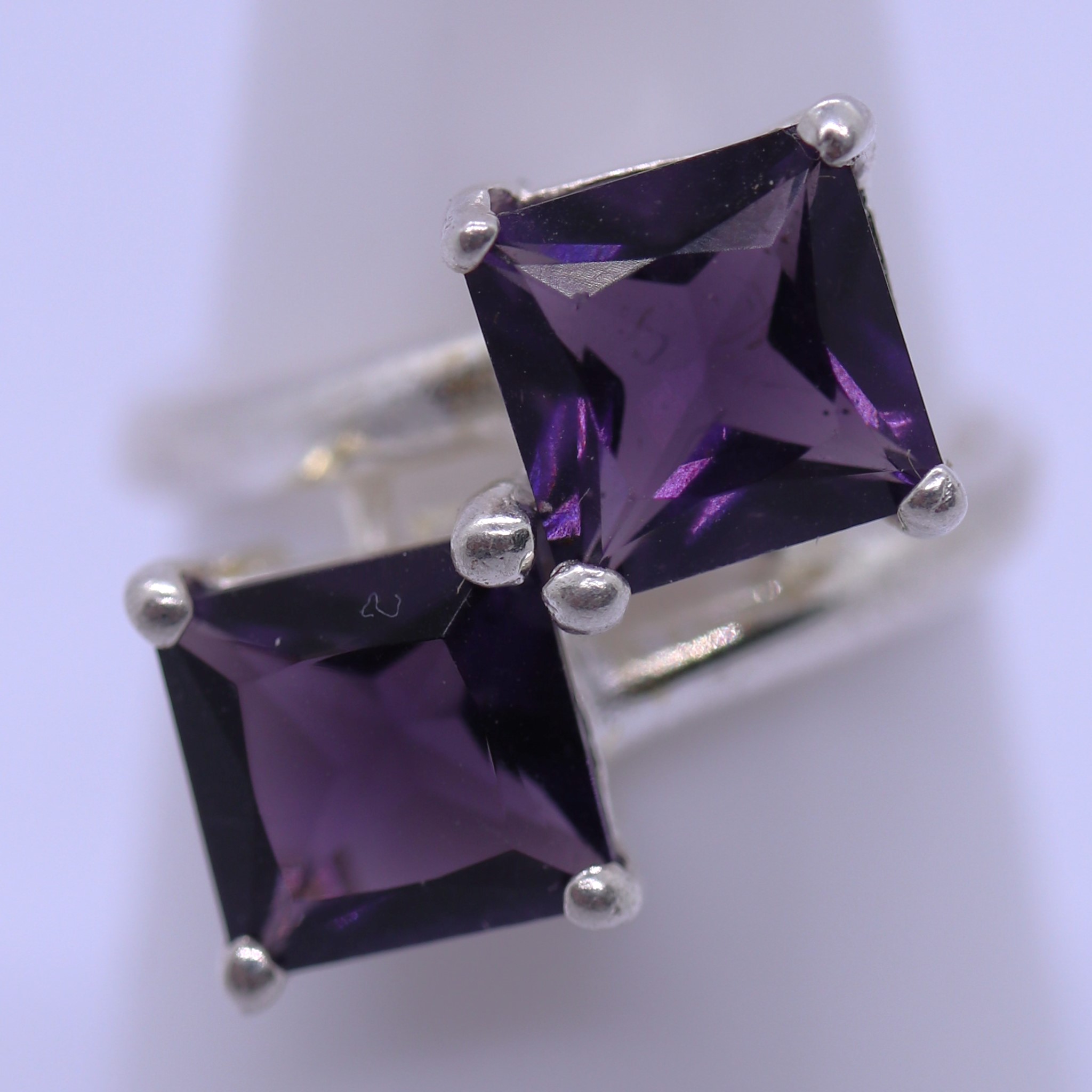 Silver and amethyst ring - Size P - Image 3 of 3