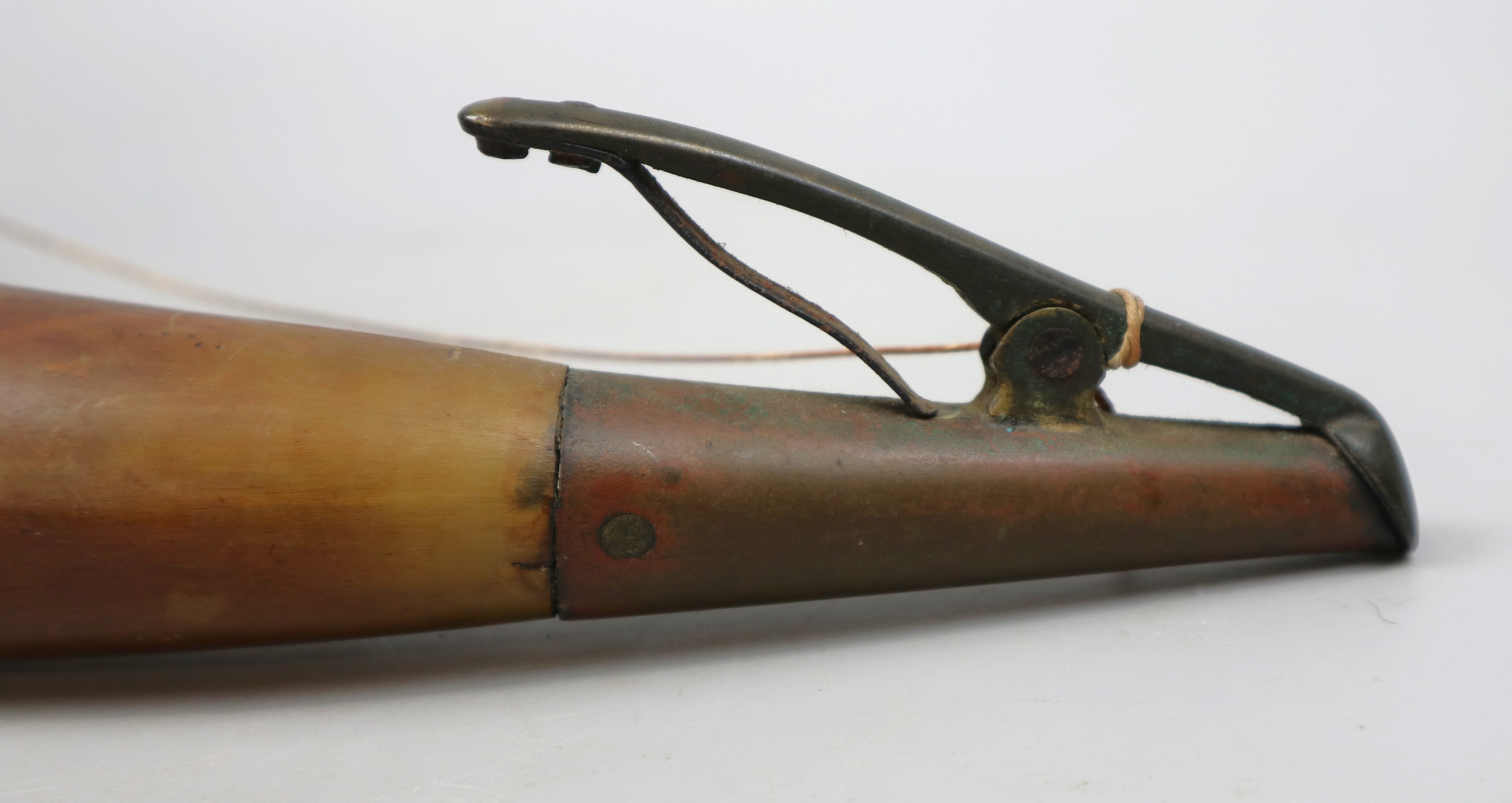 Antique horn powder flask - Image 2 of 3