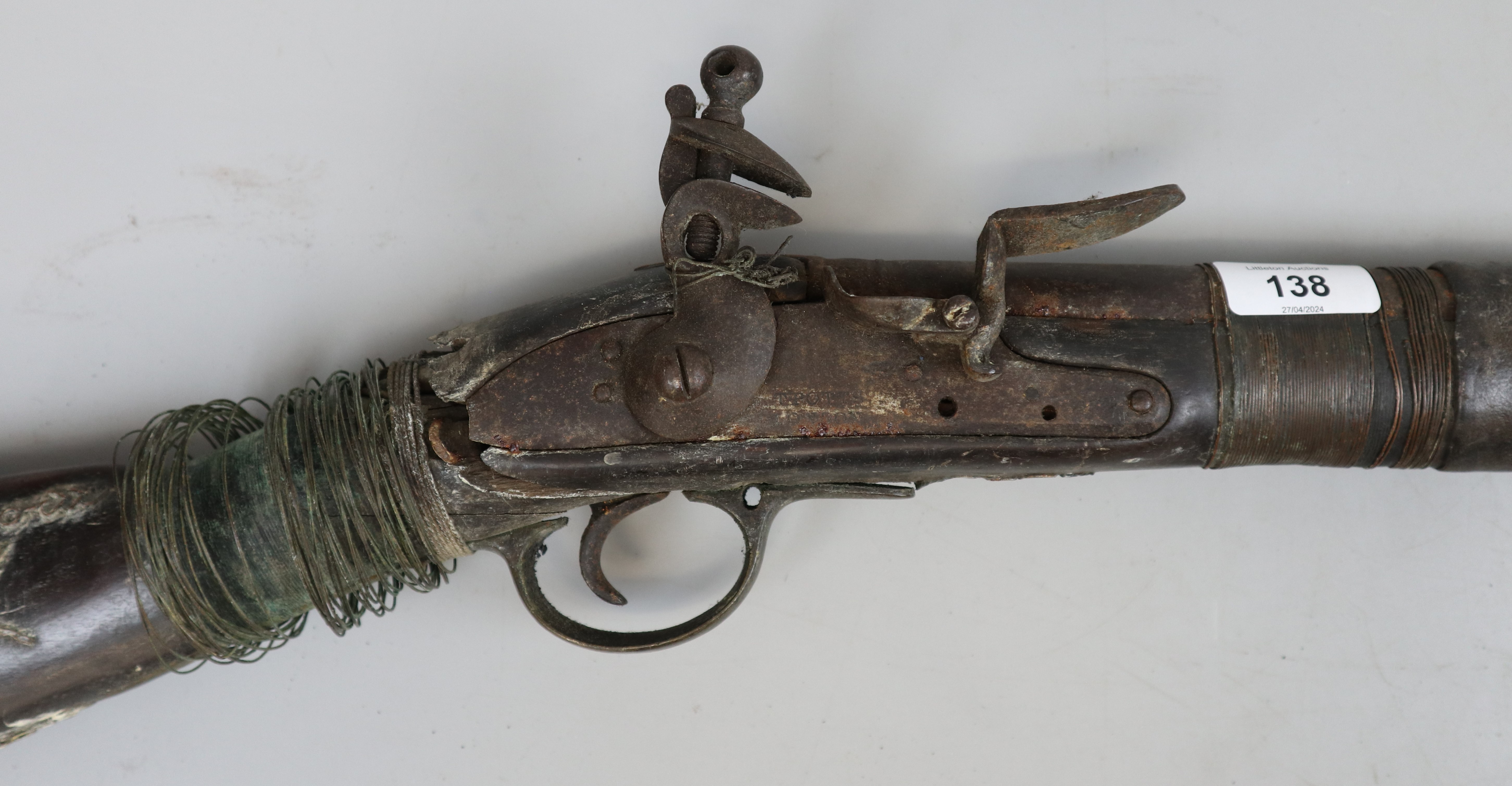 Antique flintlock rifle A/F - Image 2 of 5
