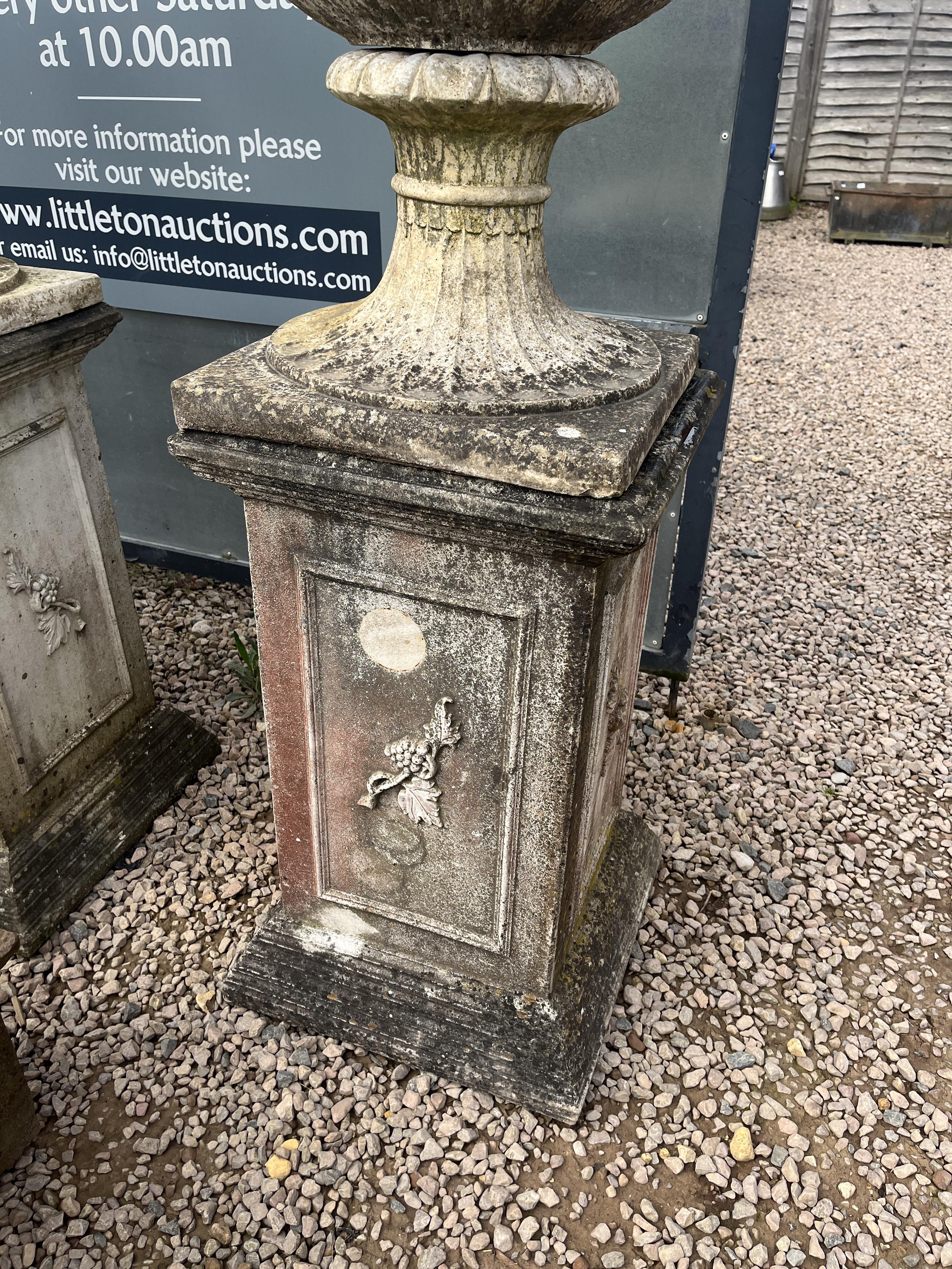 Set of 4 vintage recon stone Grecian urns on reconstituted stone classic plinths - Approx height: - Image 4 of 4