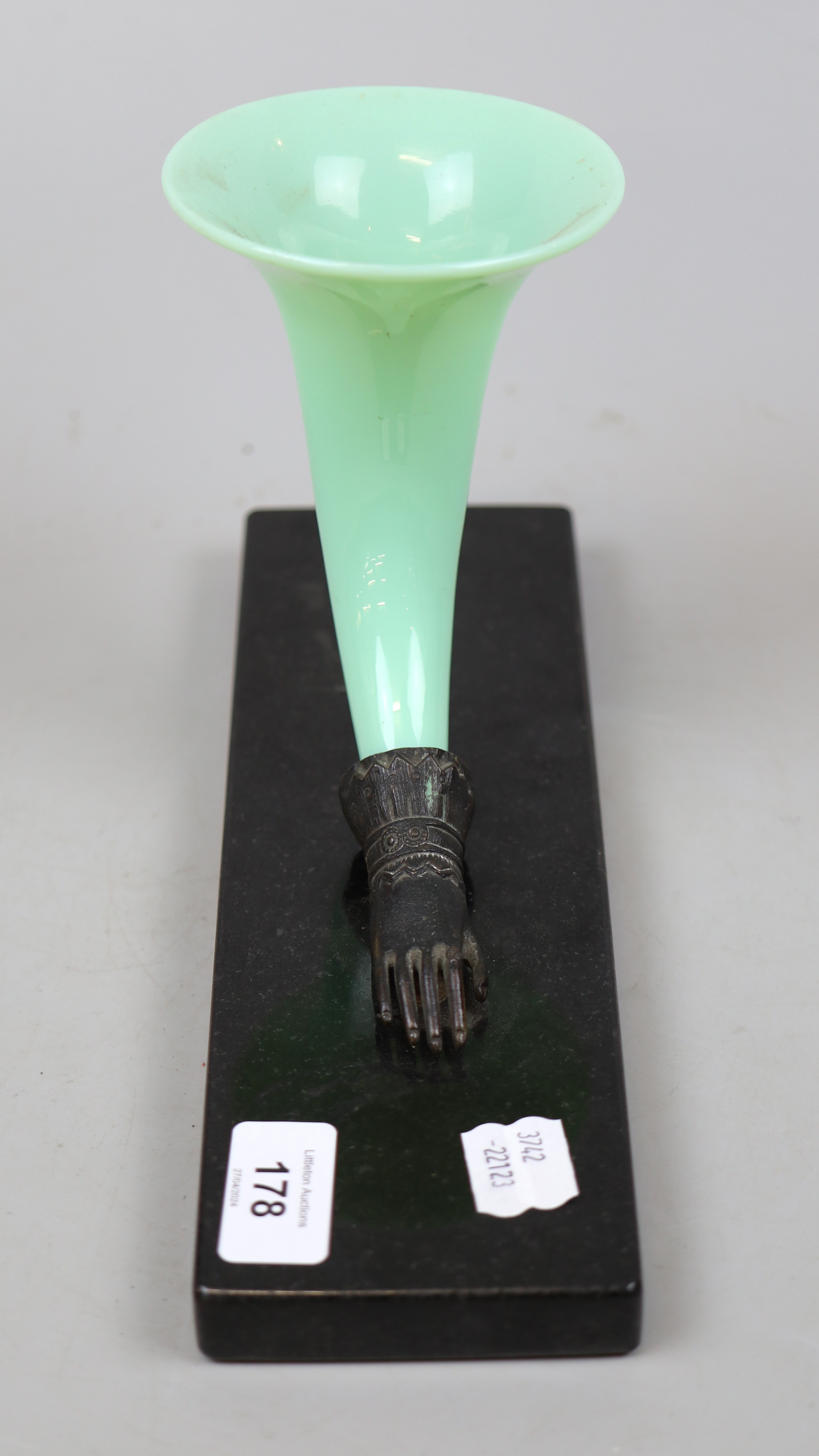 Green glass cornucopia vase on marble base - Image 3 of 5