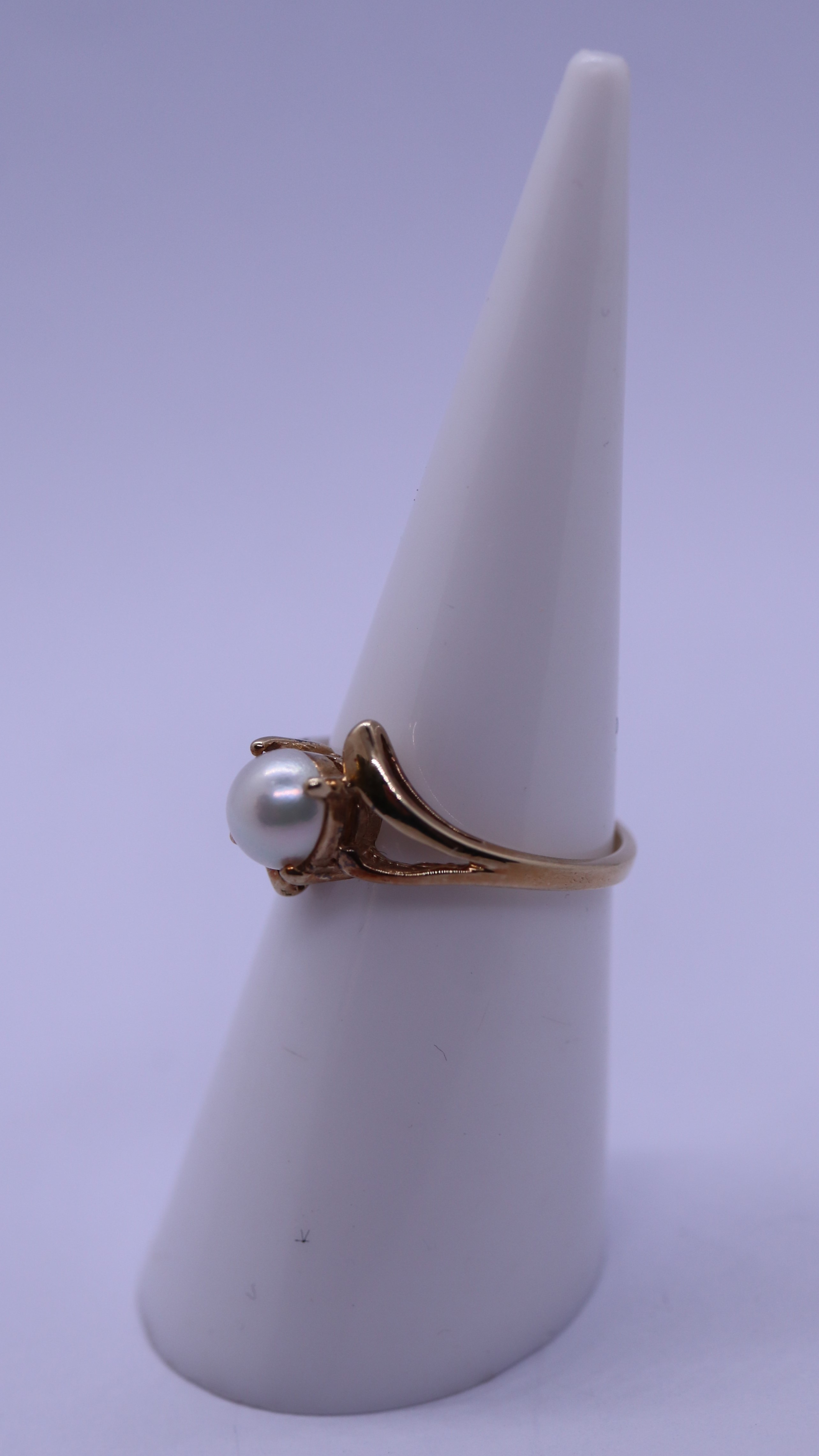 9ct gold & pearl ring - size K - Image 2 of 3