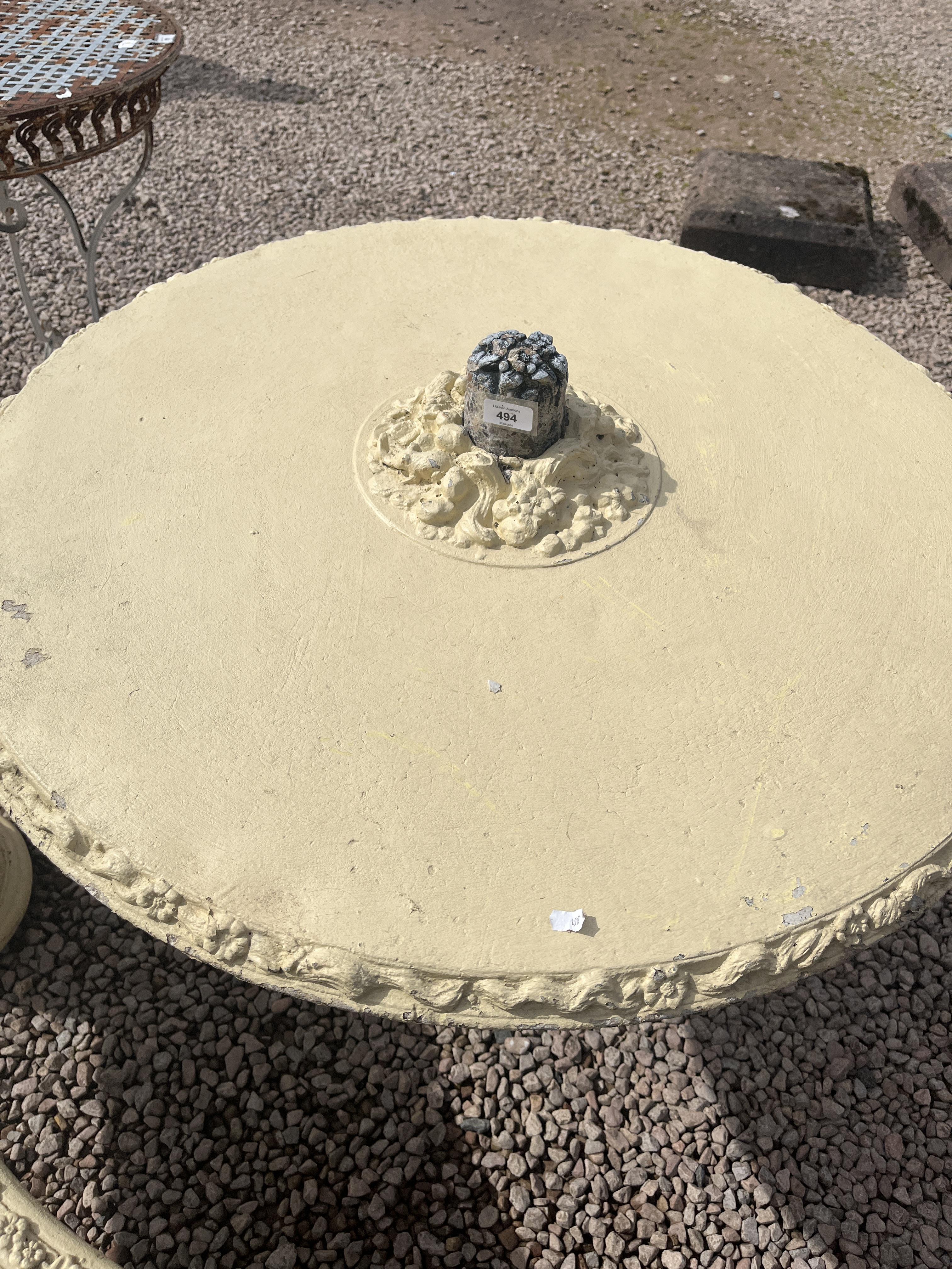 Circular stone garden table with bench - Image 4 of 4