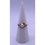 9ct gold & pearl ring - size K