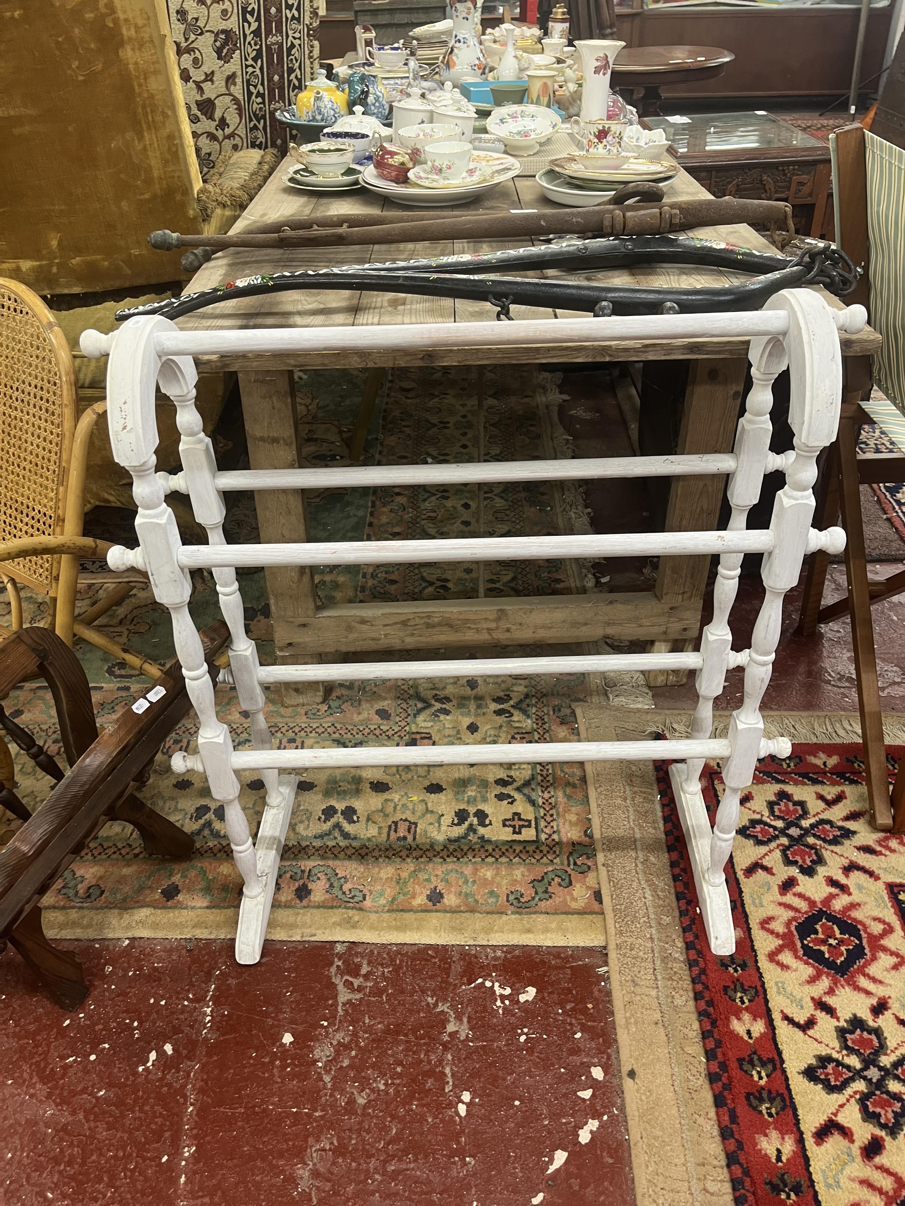 Wicker and bamboo childs rocking chair together with a folding magazine rack and painted towel rail - Image 4 of 4