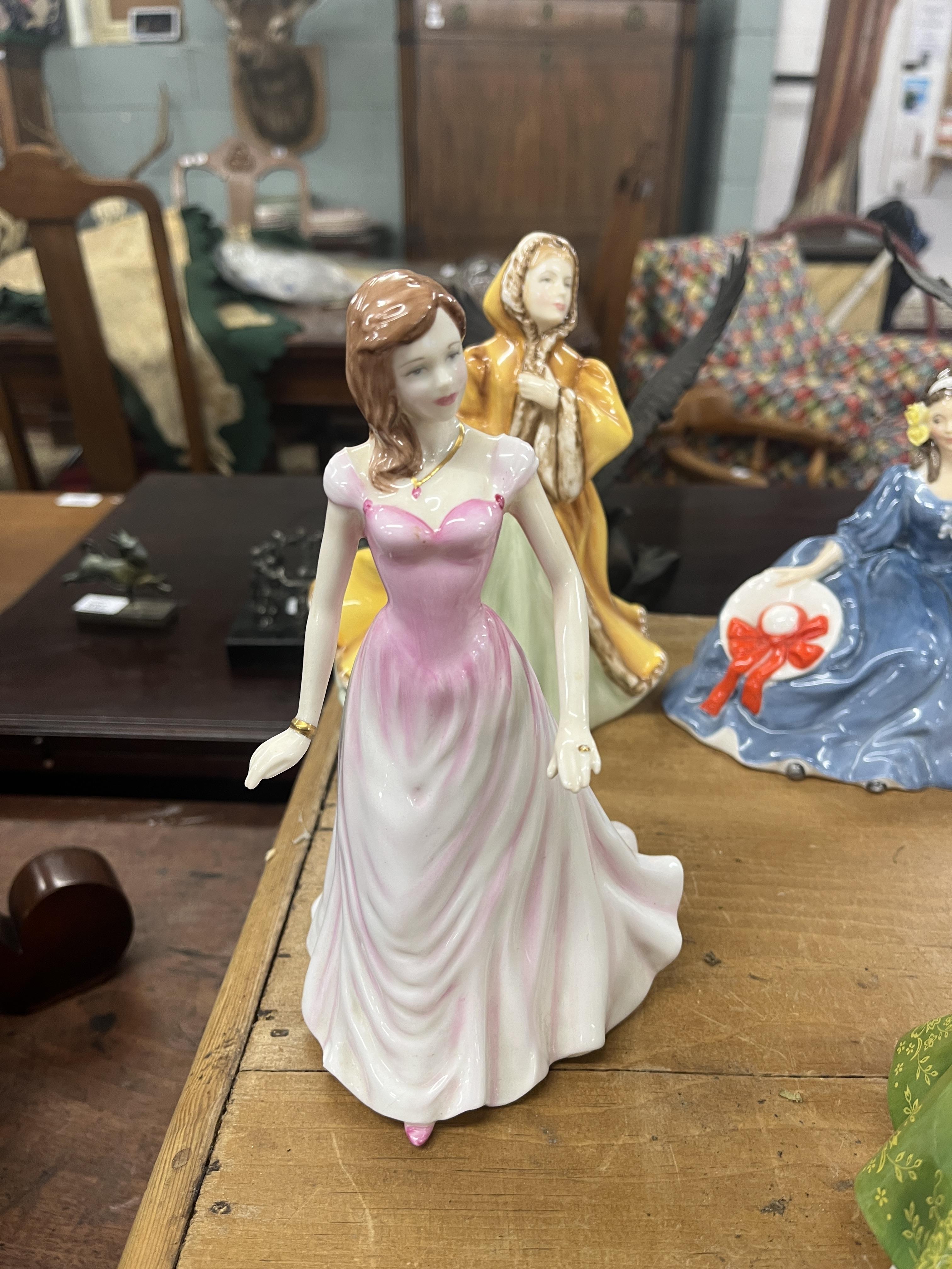 Collection of Royal Doulton figurines - Image 6 of 13