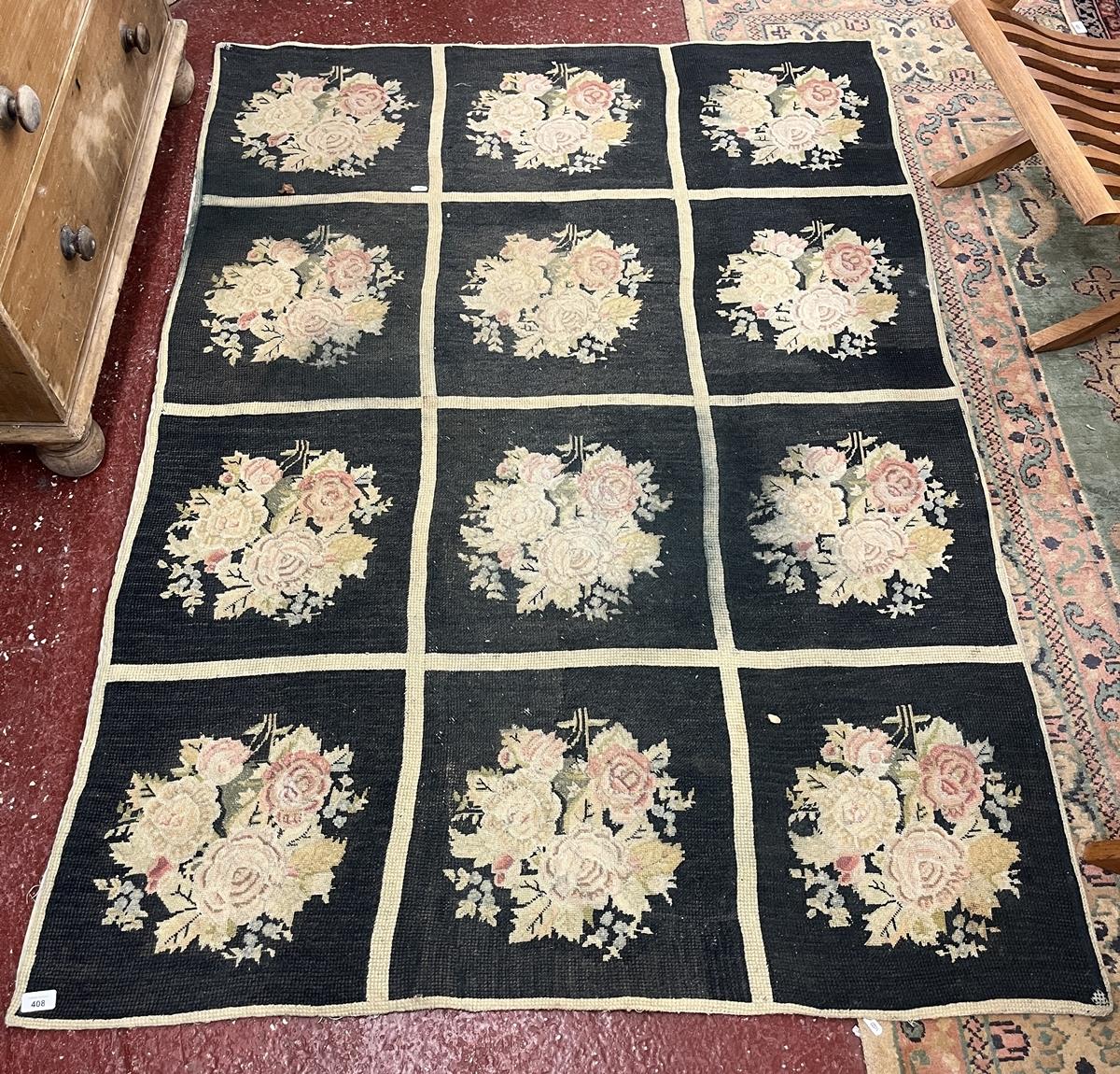 Tapestry carpet - Approx size: 182cm x 131cm