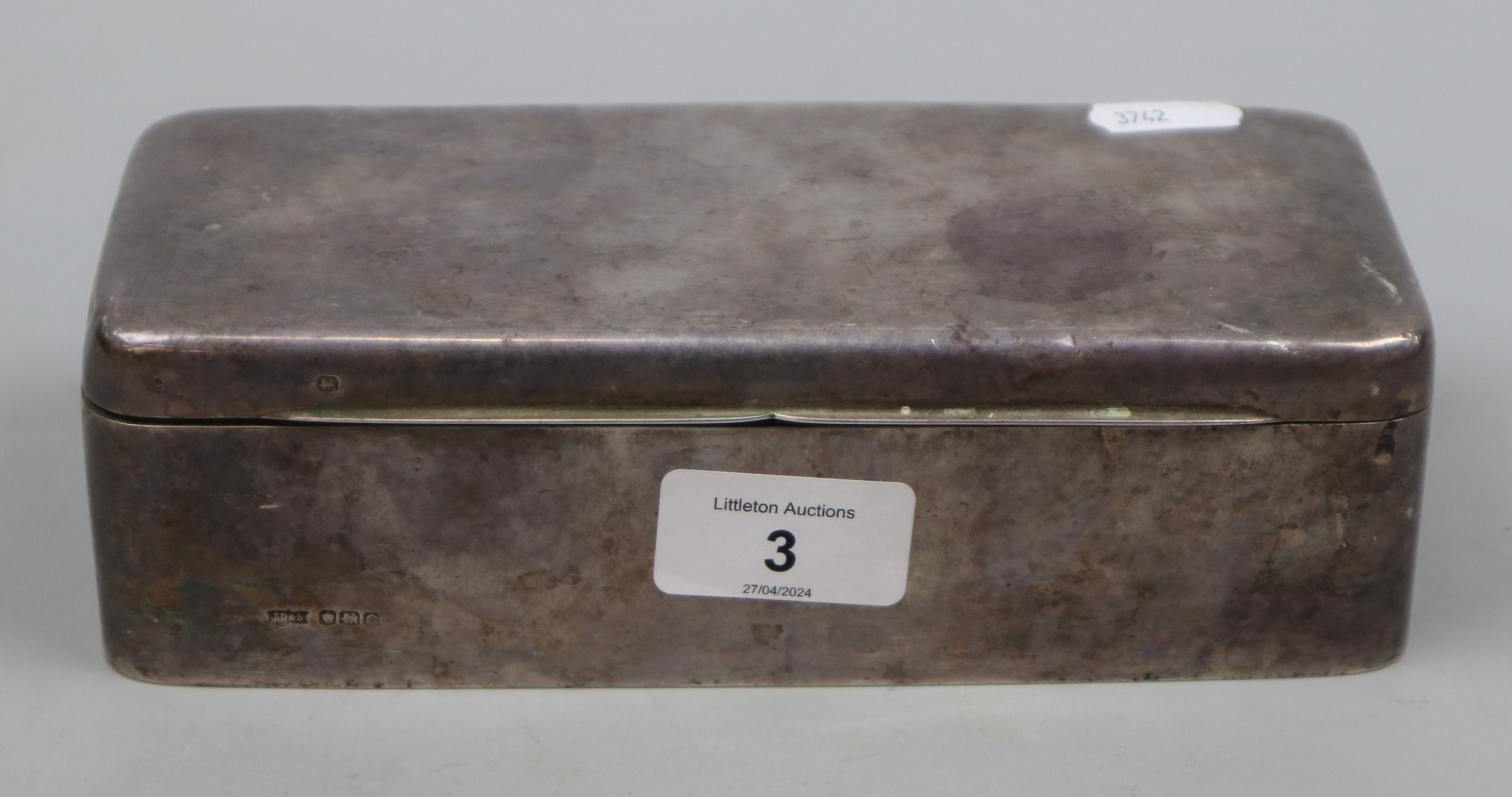 Hallmarked silver cigarette box - Image 2 of 2