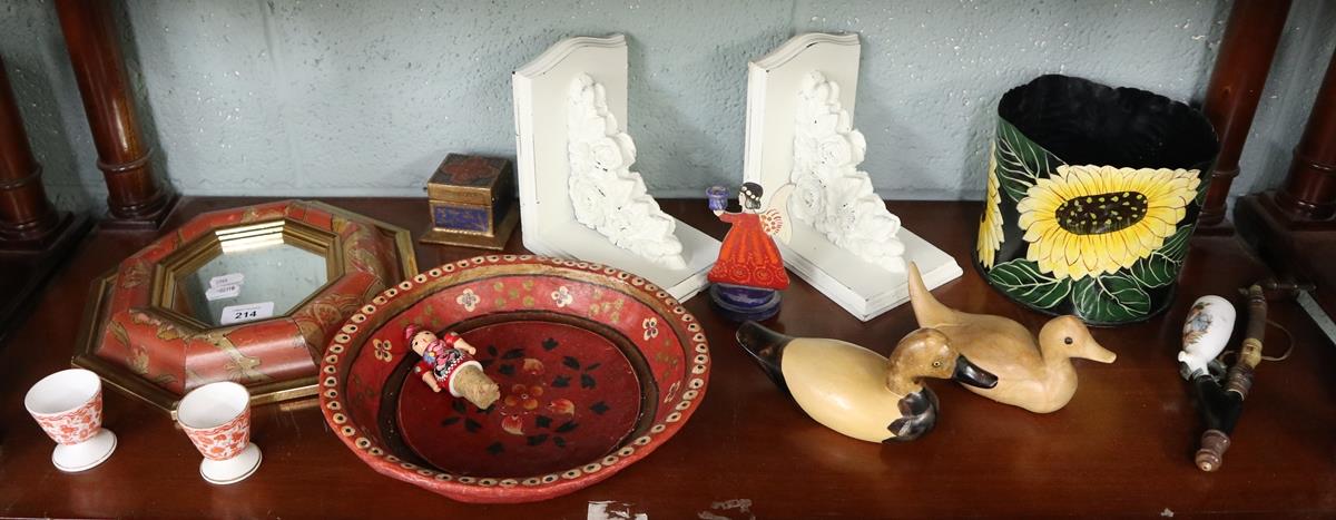 Collection of decorative painted items to include papier-mache bowl, wooden ducks etc.